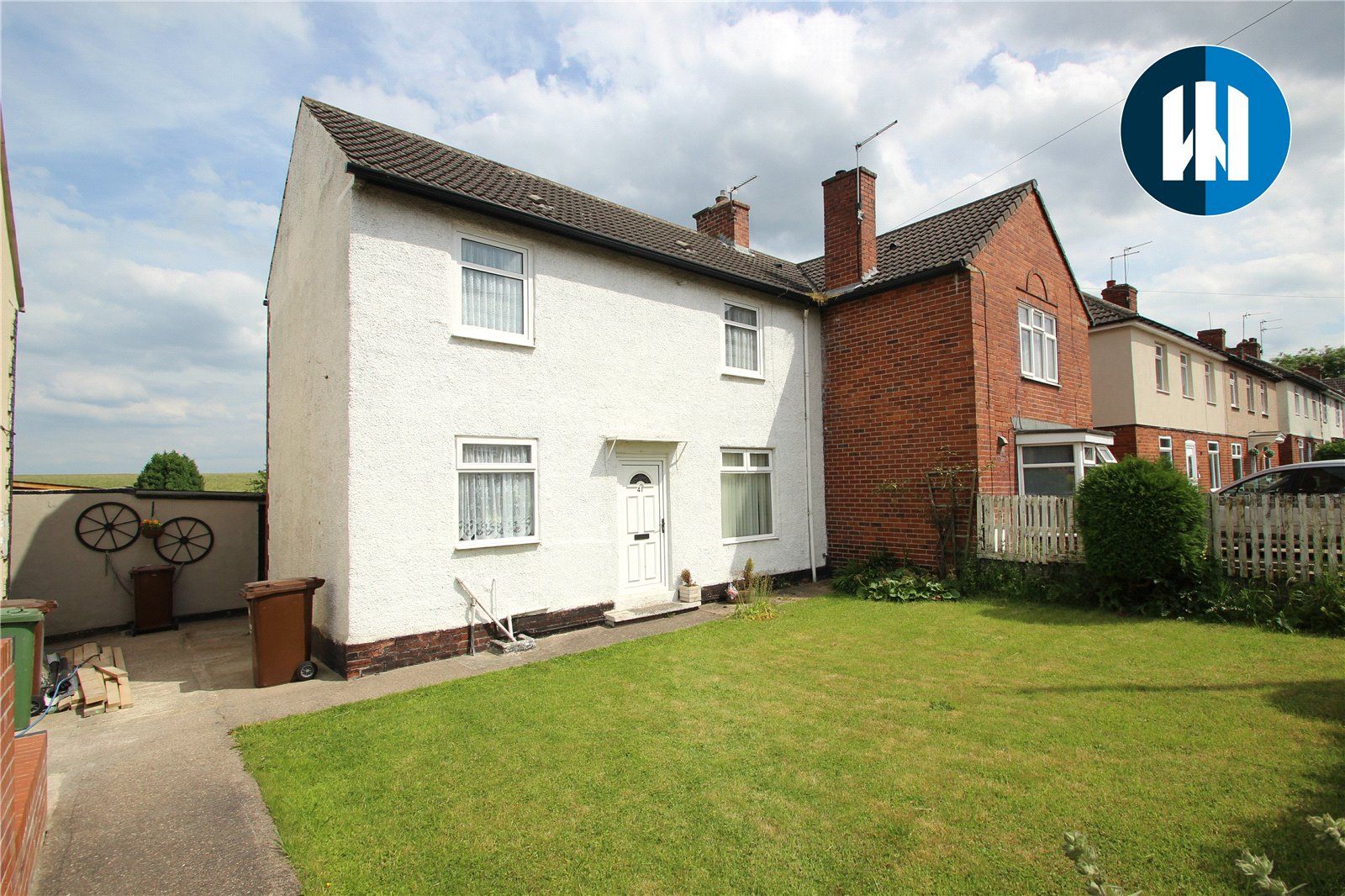 3 bed semidetached house for sale in East Street, Havercroft