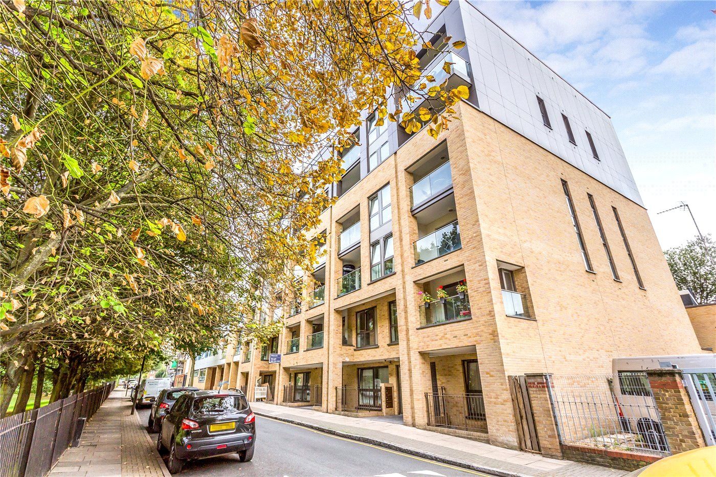 2 bed flat to rent in Lough Road, London N7 Zoopla