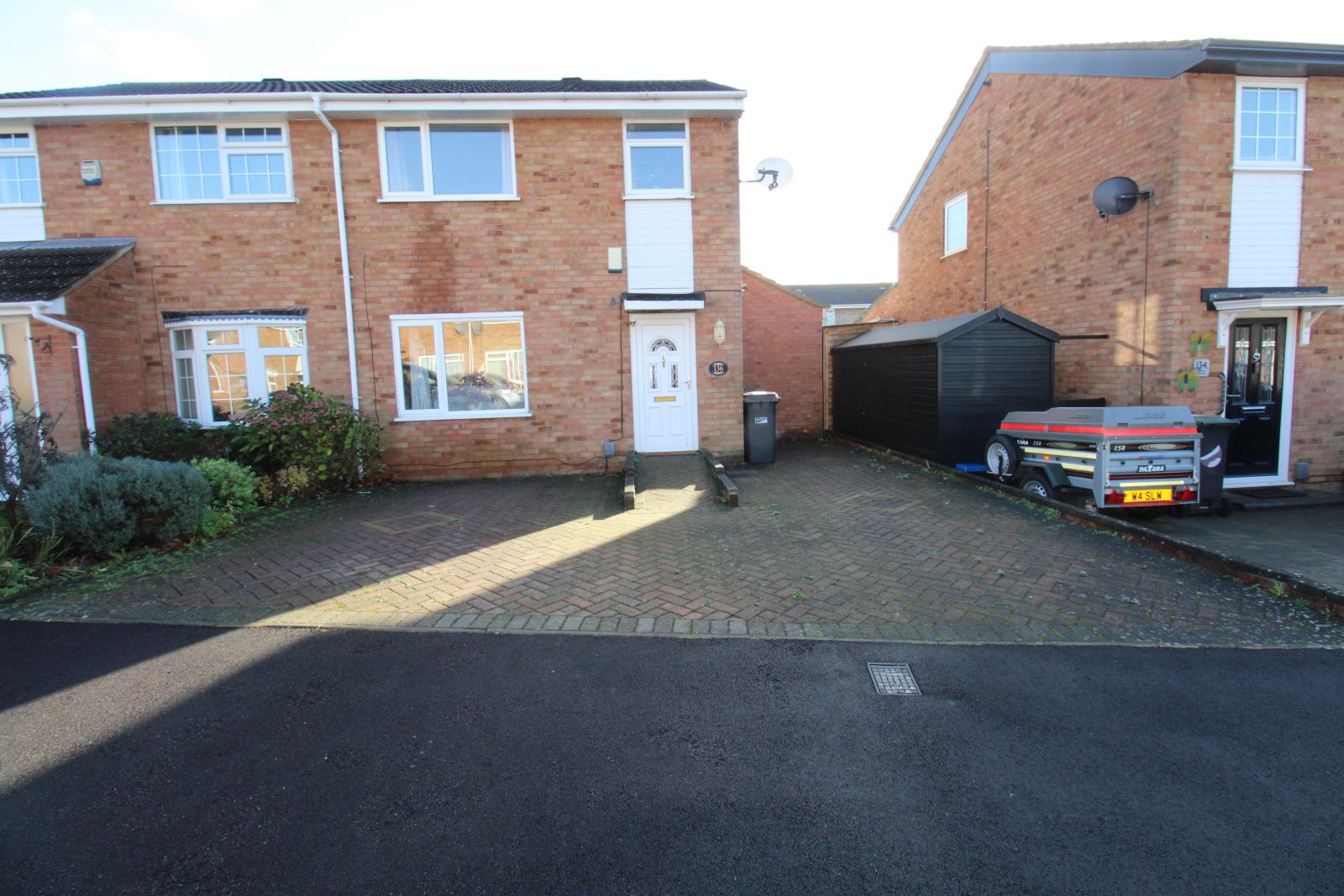 3 bed semidetached house for sale in Ventnor Gardens, Luton LU3 Zoopla