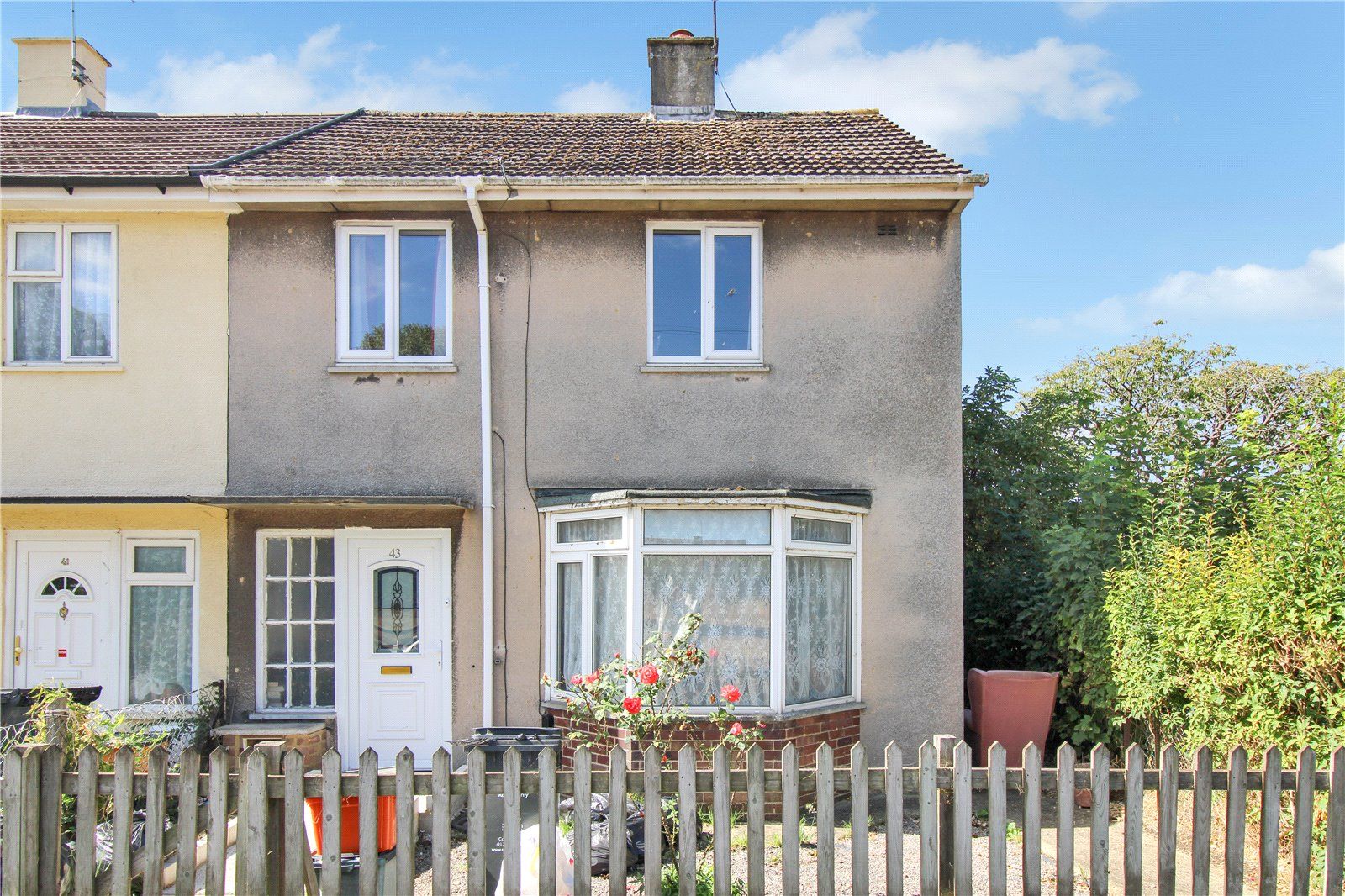 2 bed end terrace house for sale in Wilcot Avenue, Swindon, Wiltshire