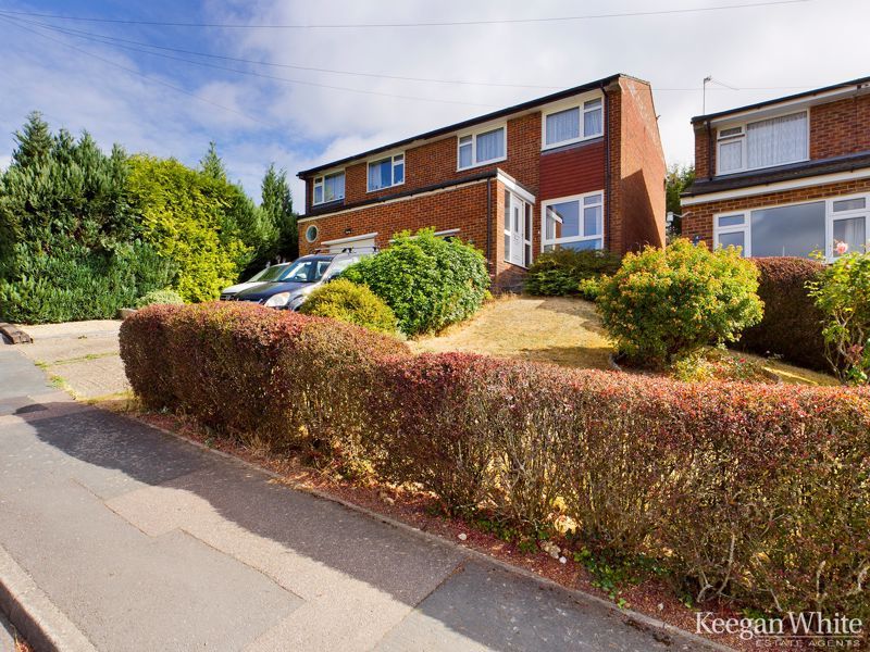 3 bed semidetached house for sale in Campion Road, Widmer End, High