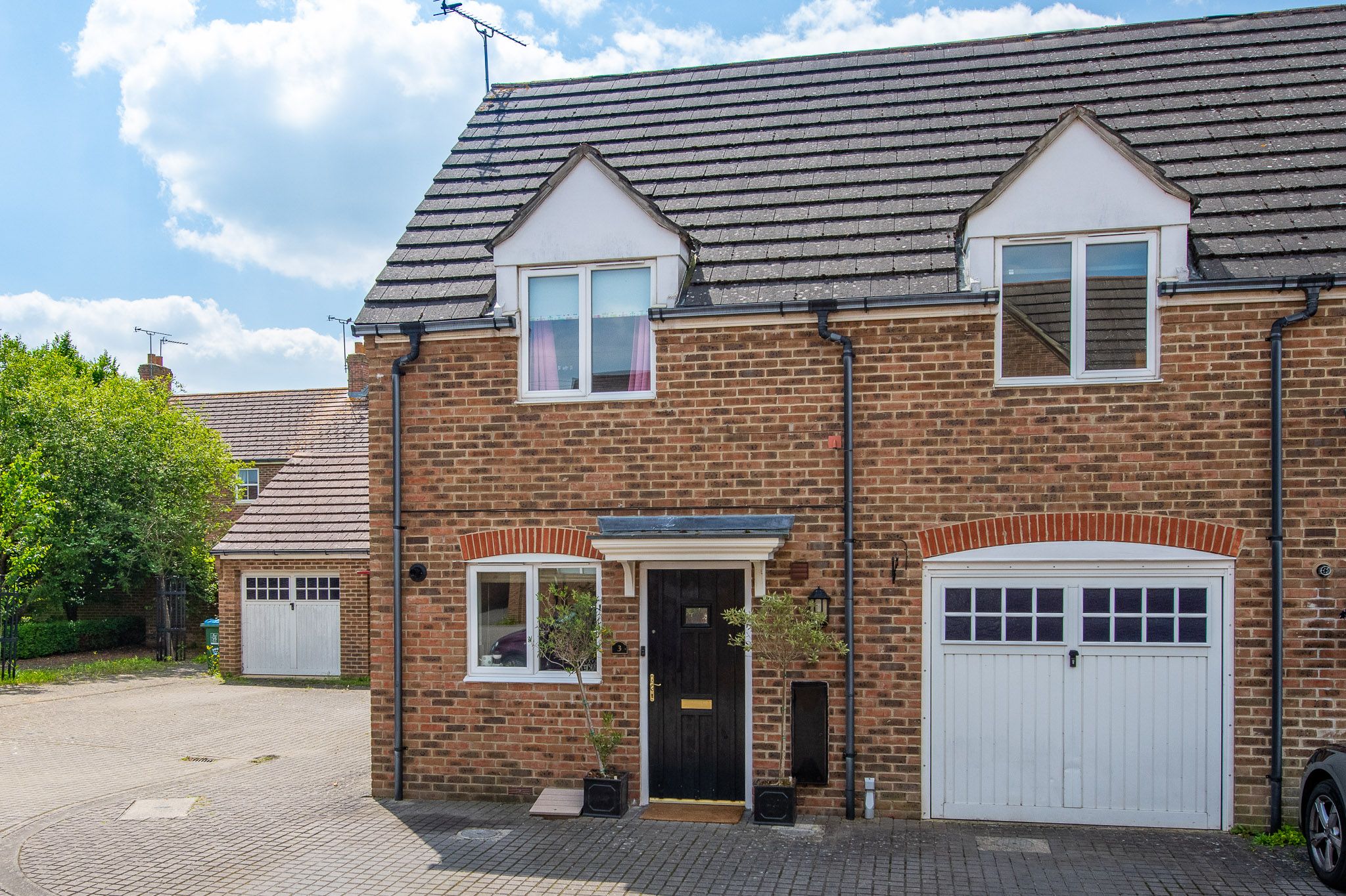 Dalwood Mews Aylesbury HP19  