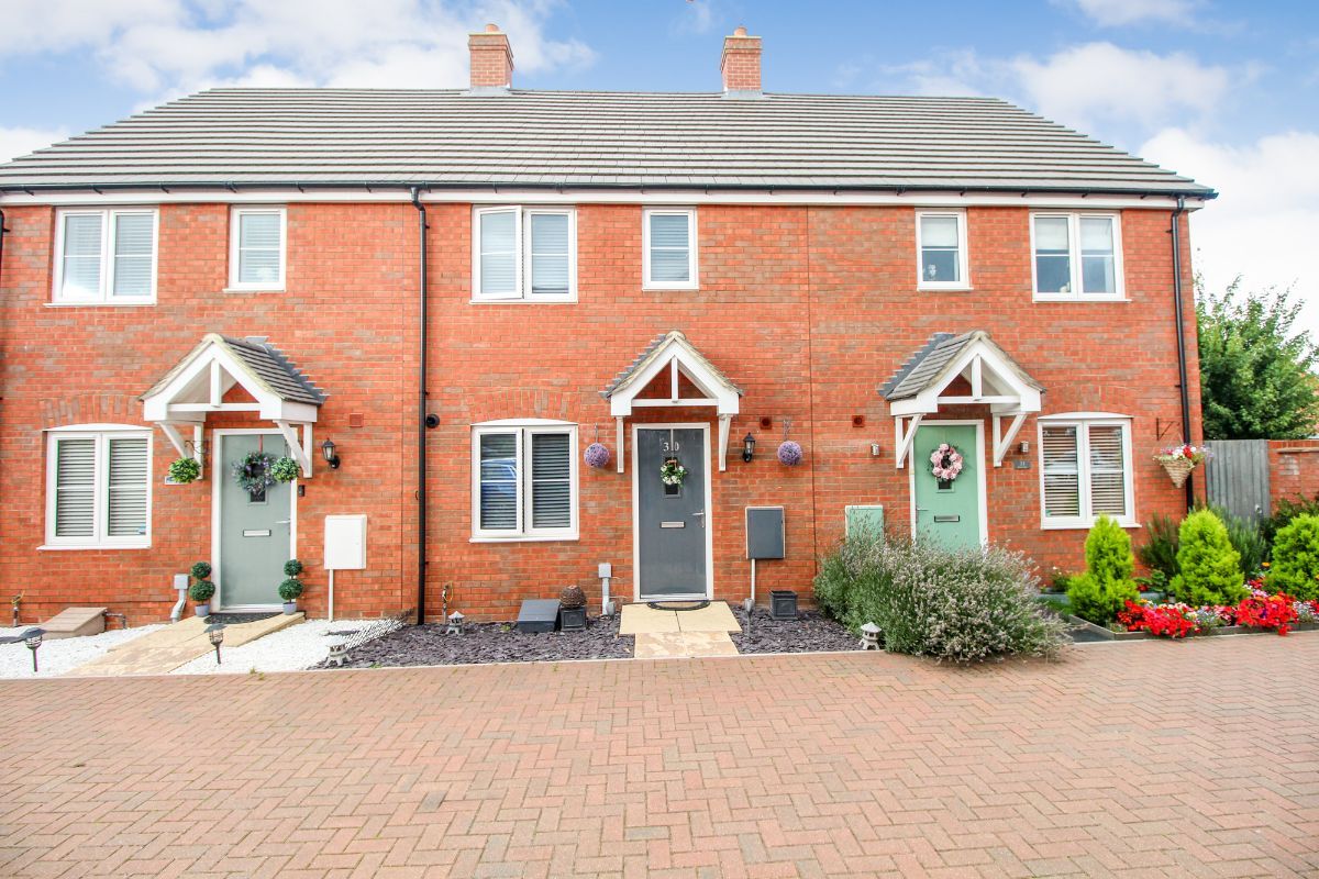 3 bed terraced house for sale in Hare Lane, Cranfield, Bedford MK43