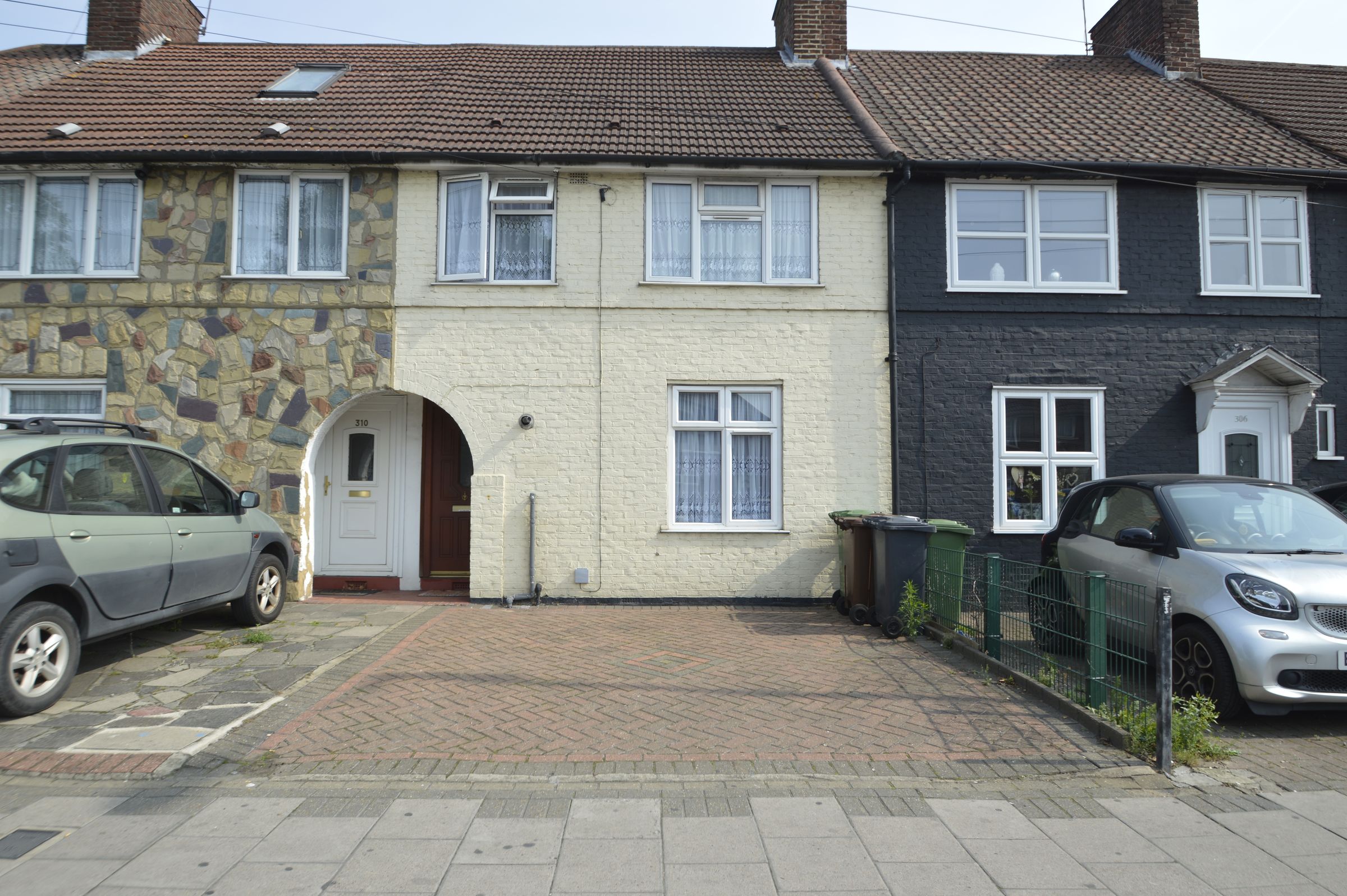 3 Bed Terraced House For Sale In Heathway Dagenham Rm10 Zoopla 3 Bed Terraced House For Sale In Heathway Dagenham Rm10 Zoopla