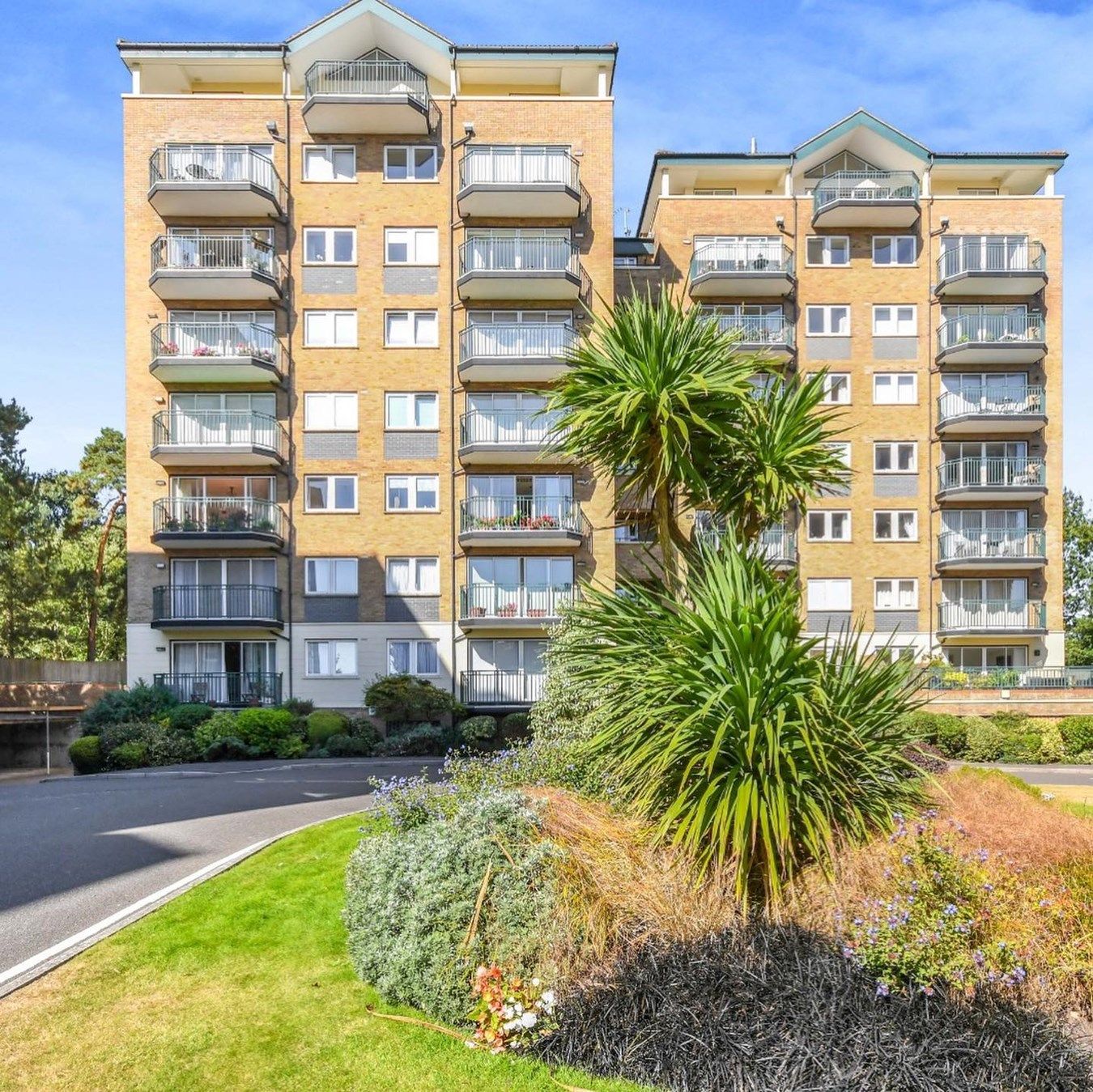 3 bed flat for sale in Manor Road, Bournemouth BH1 Zoopla