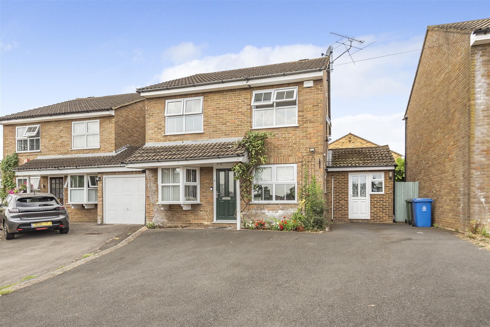 4 bed detached house for sale in Highway Avenue, Maidenhead SL6 Zoopla
