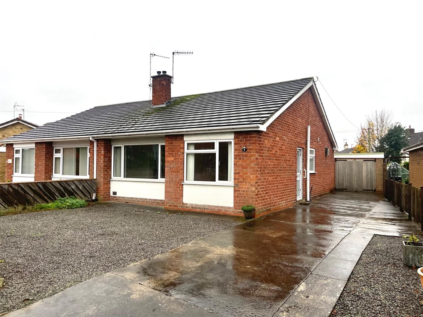 2 bed semidetached bungalow for sale in Byland Avenue, Thirsk YO7 Zoopla