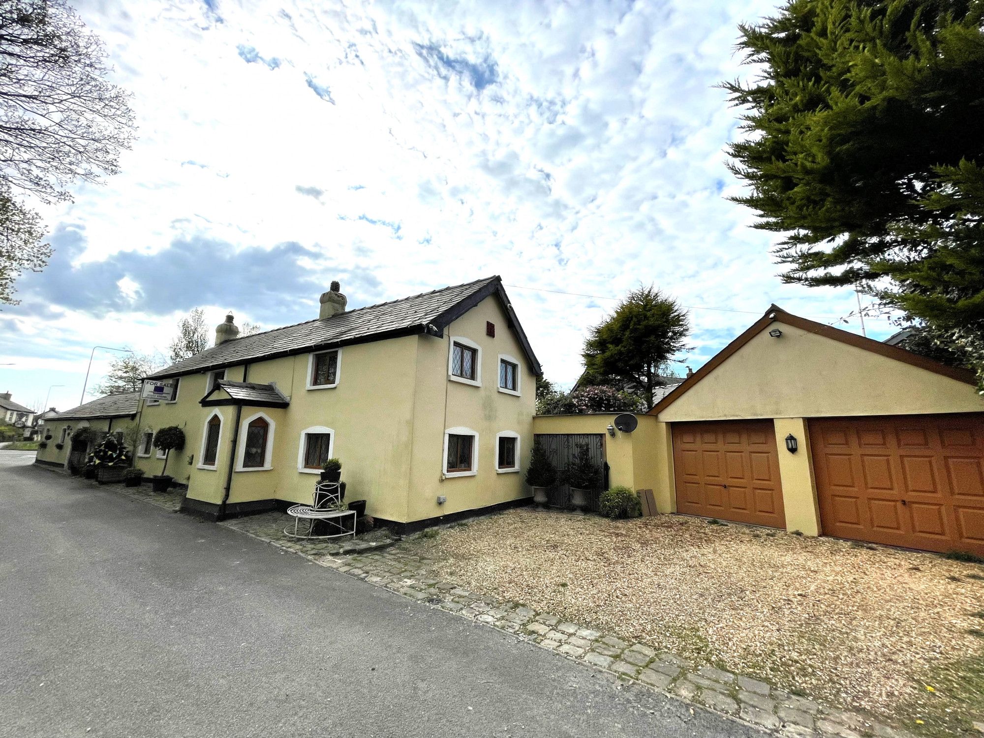 4 bed detached house for sale in Oak Cottage Stoney Lane, Hambleton FY6 Zoopla