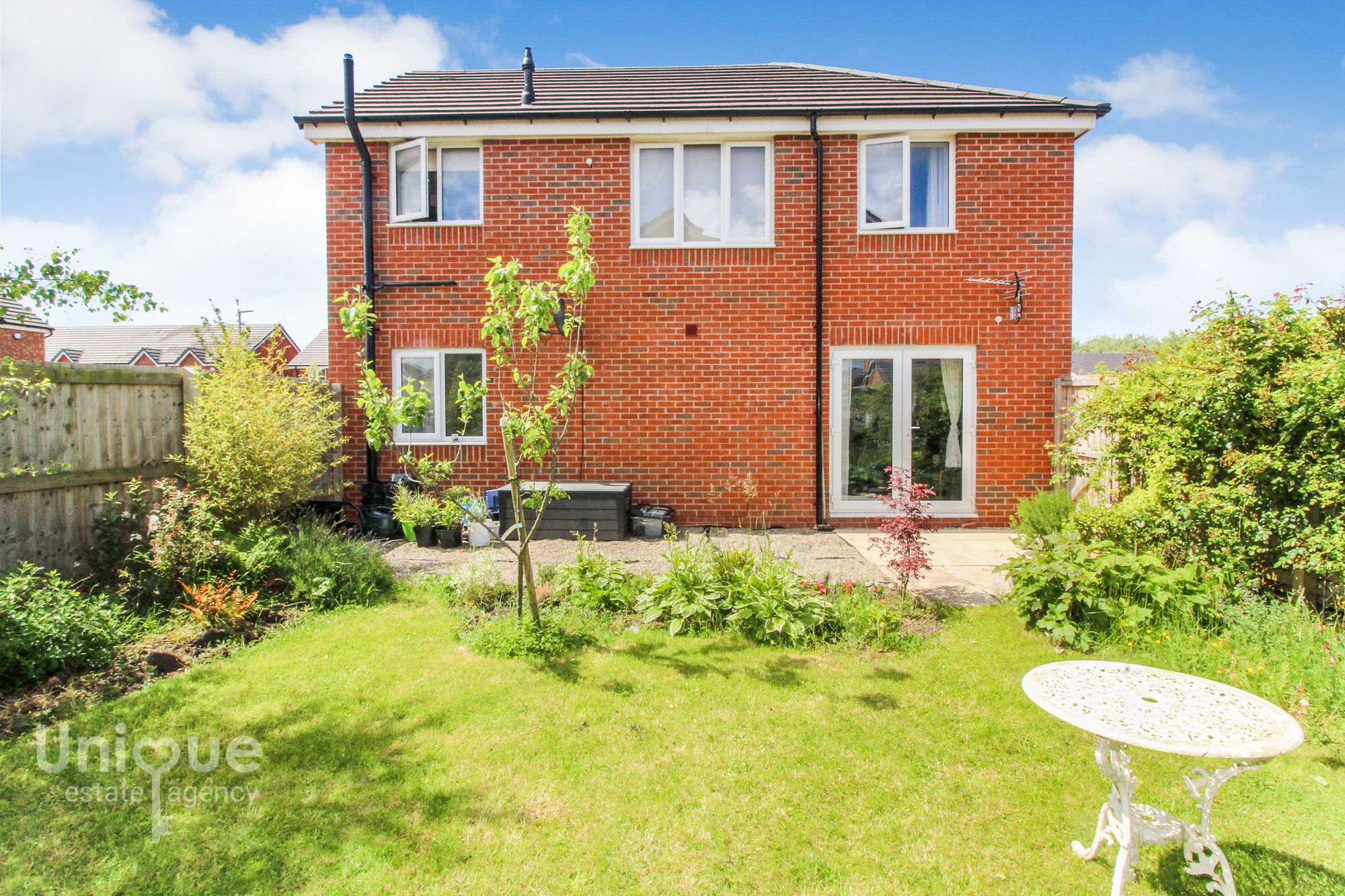 1 bed flat for sale in Lea Green Drive, Blackpool, Lancashire FY4 Zoopla