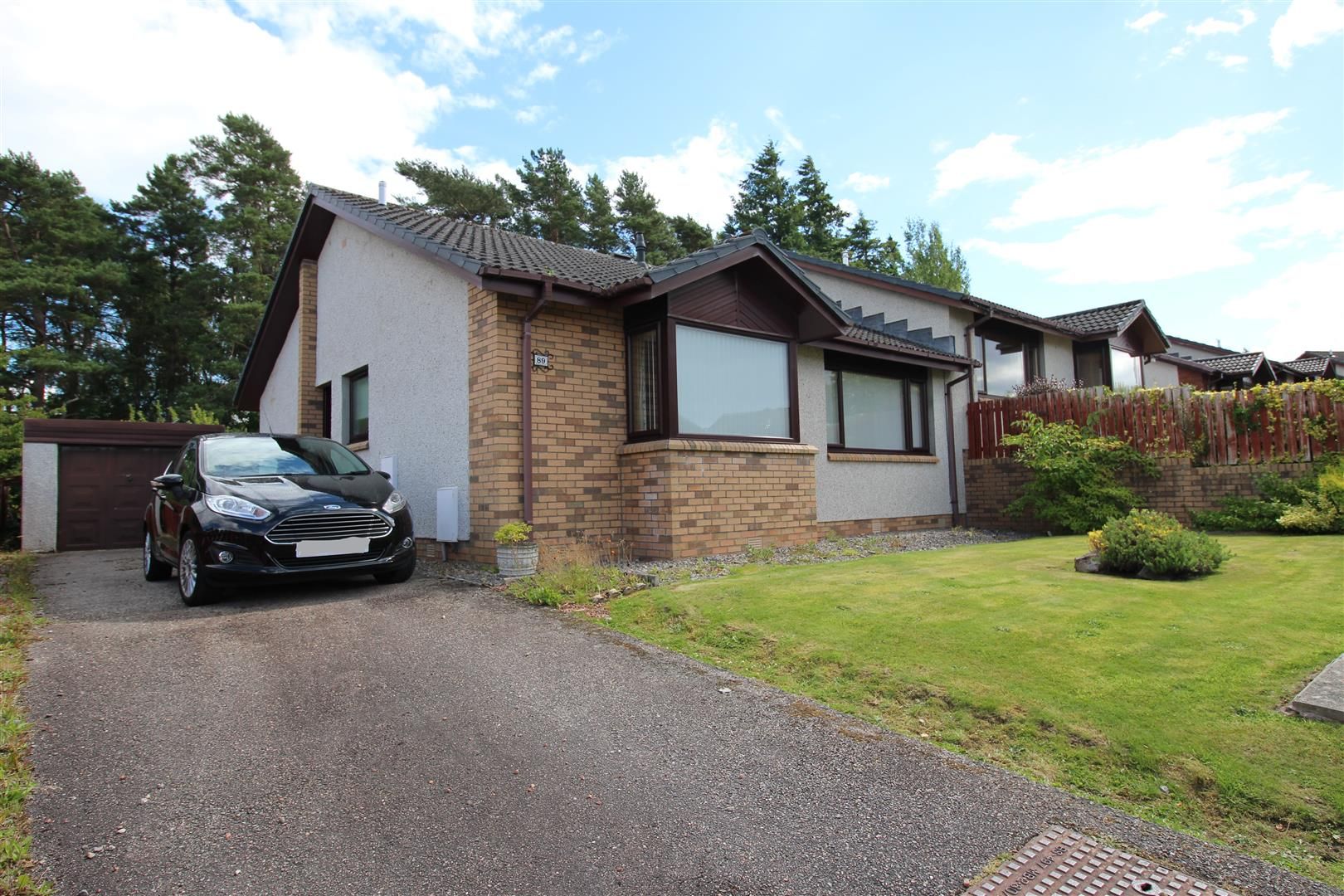 3 bed semidetached bungalow for sale in Towerhill Crescent, Cradlehall