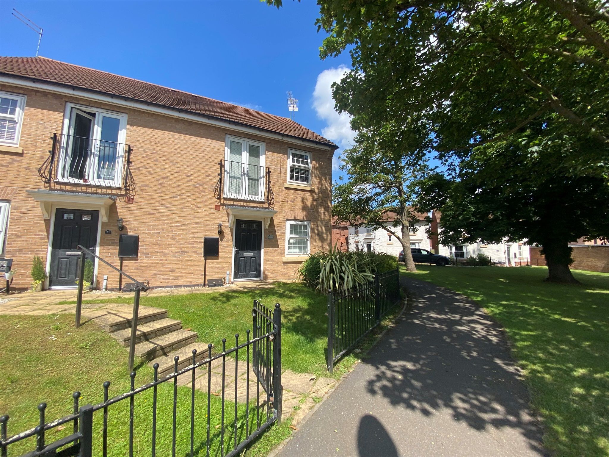 1 bed terraced house for sale in Marron Court, Fernwood, Newark NG24