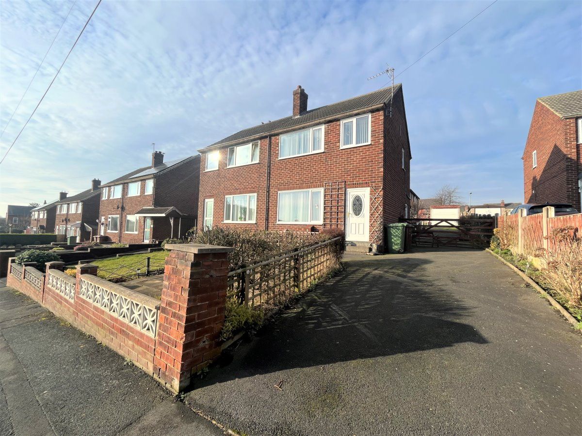 3 bed semidetached house for sale in Jubilee Crescent, Outwood