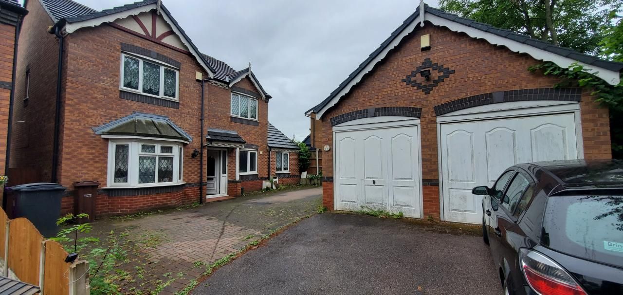 6 bed detached house for sale in Davenport Road, Wednesfield