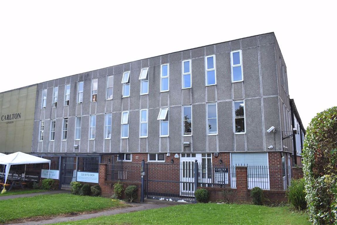 Office to let in Chigwell Lane, Loughton, Essex IG10 Zoopla