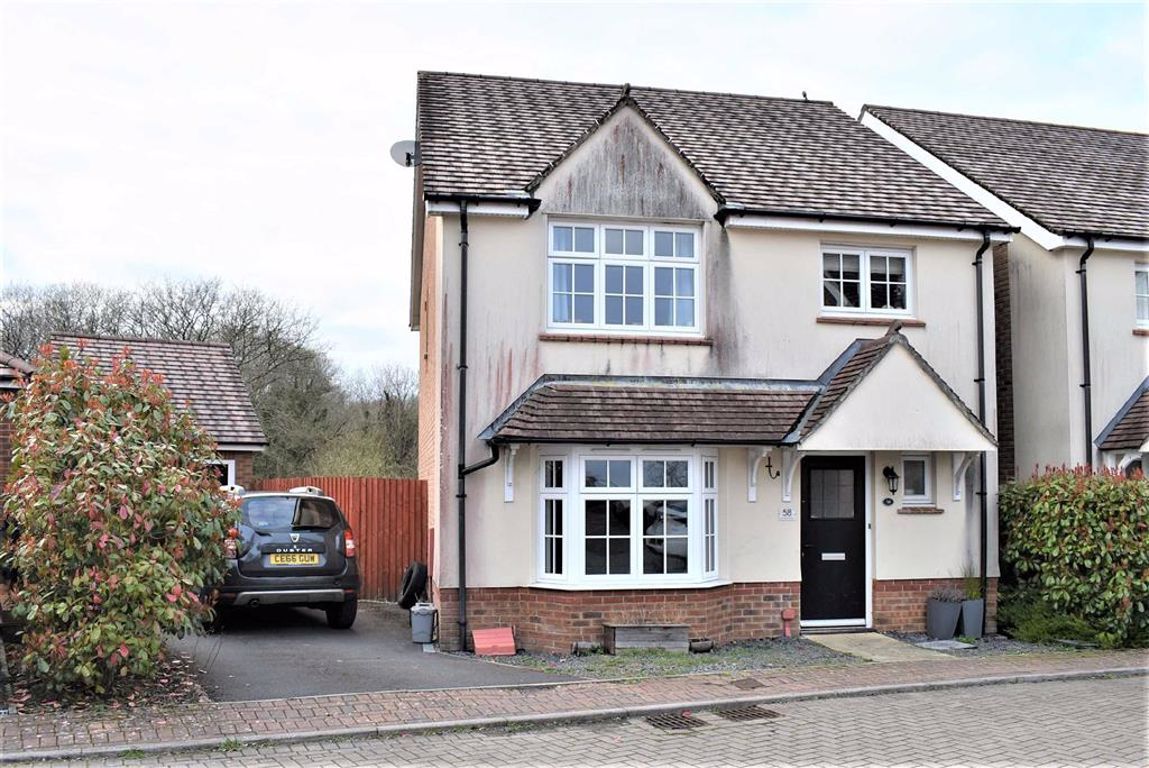 4 bed detached house for sale in Ffordd Watkins, Birchgrove, Swansea