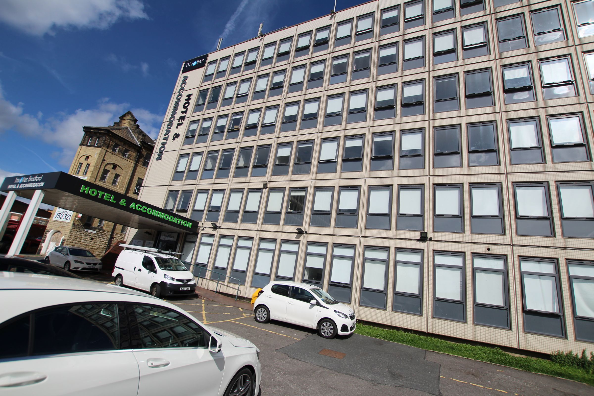 Sunbridge Halls, 178 Sunbridge Rd BD1  