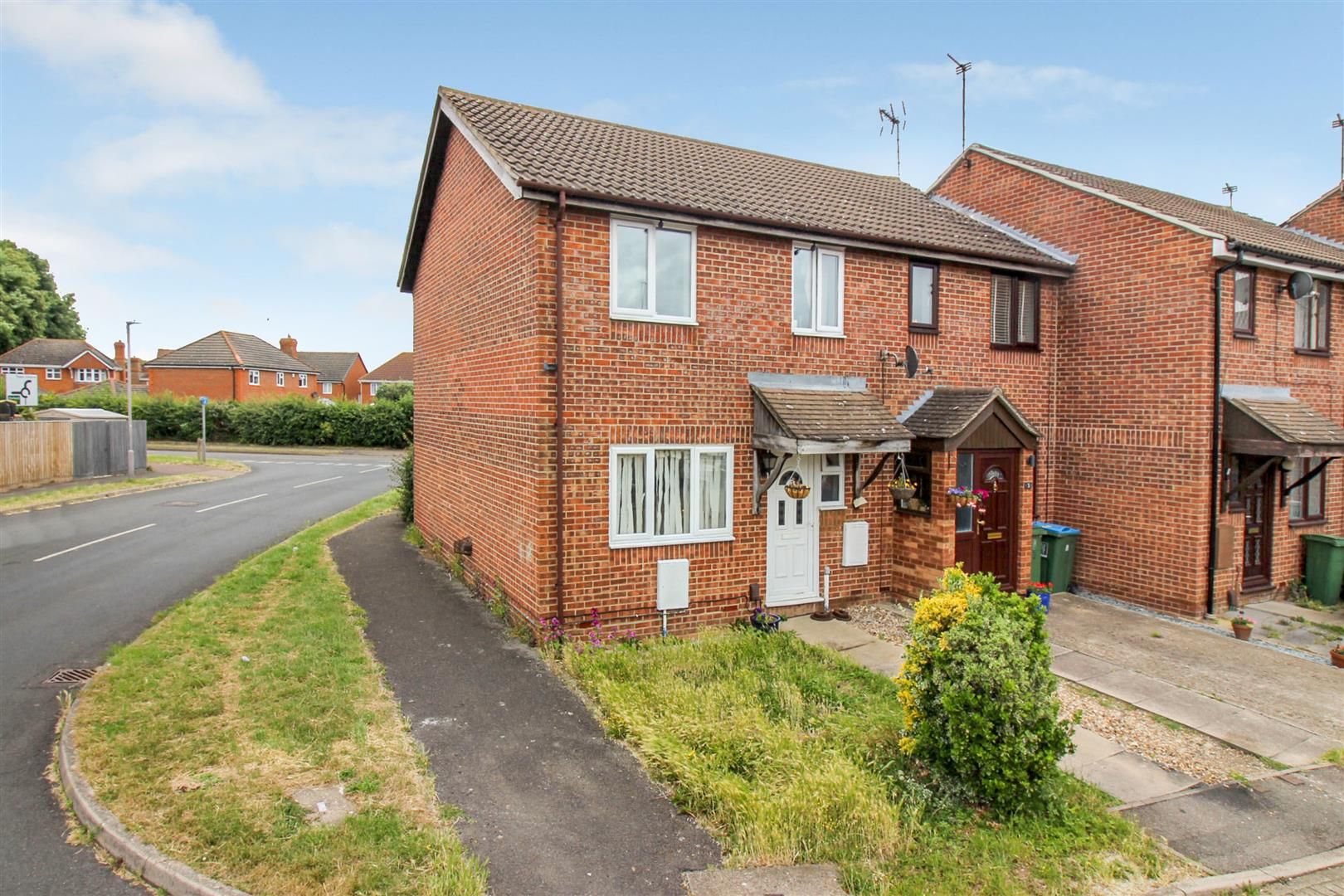 3 bed end terrace house for sale in Todd Close, Aylesbury HP21 Zoopla