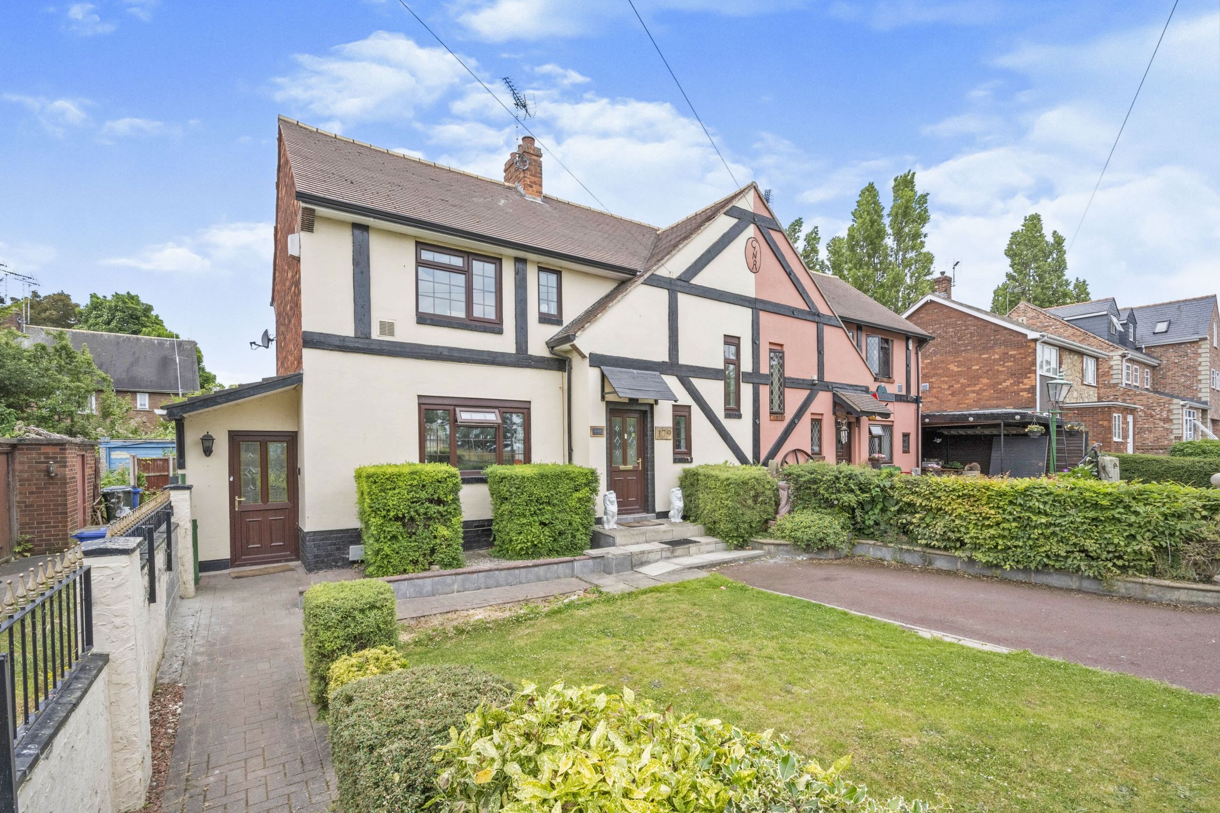 3 bed semidetached house for sale in Great North Road, Woodlands