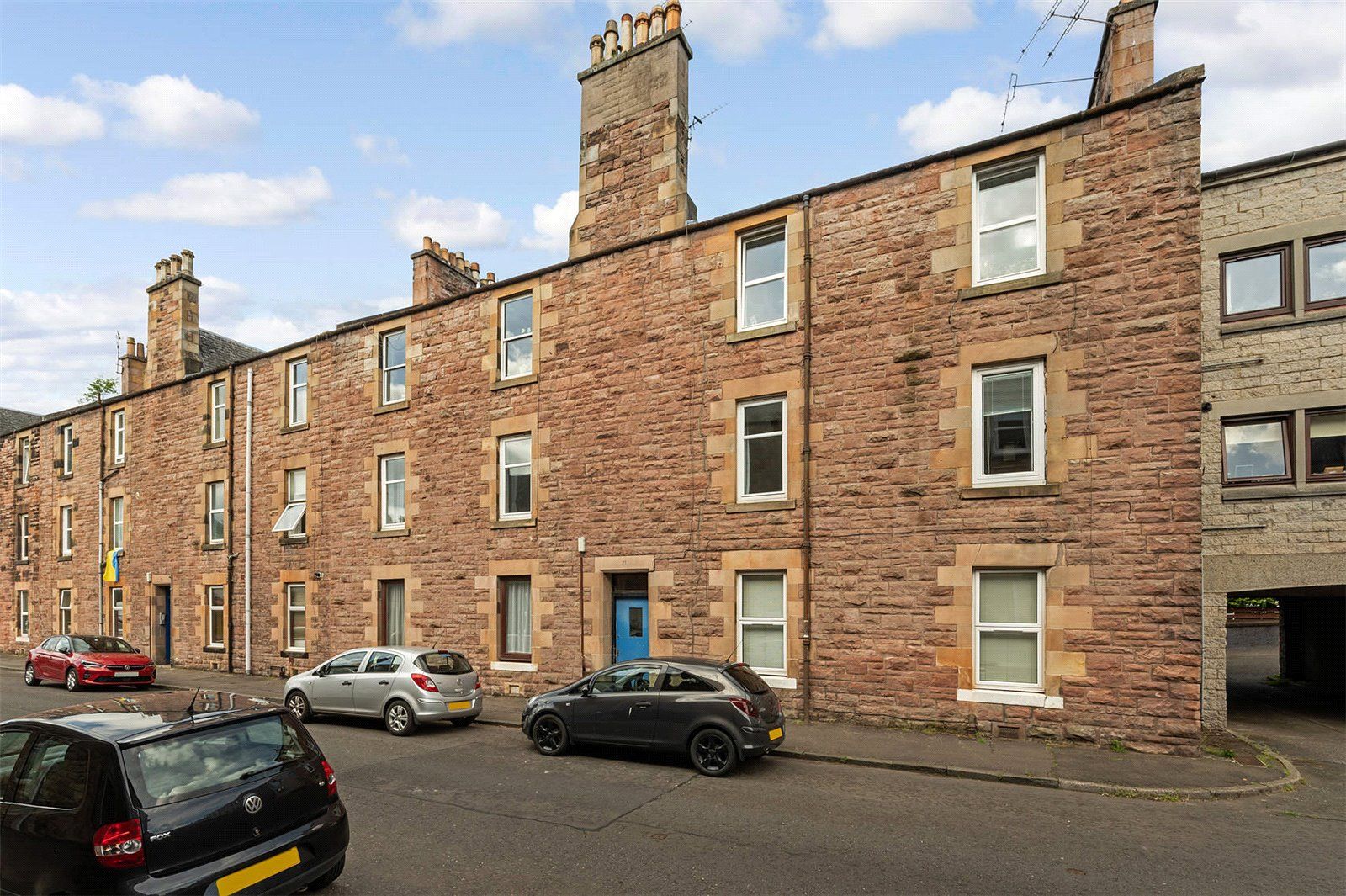 2 bed flat for sale in James Street, Stirling FK8 Zoopla