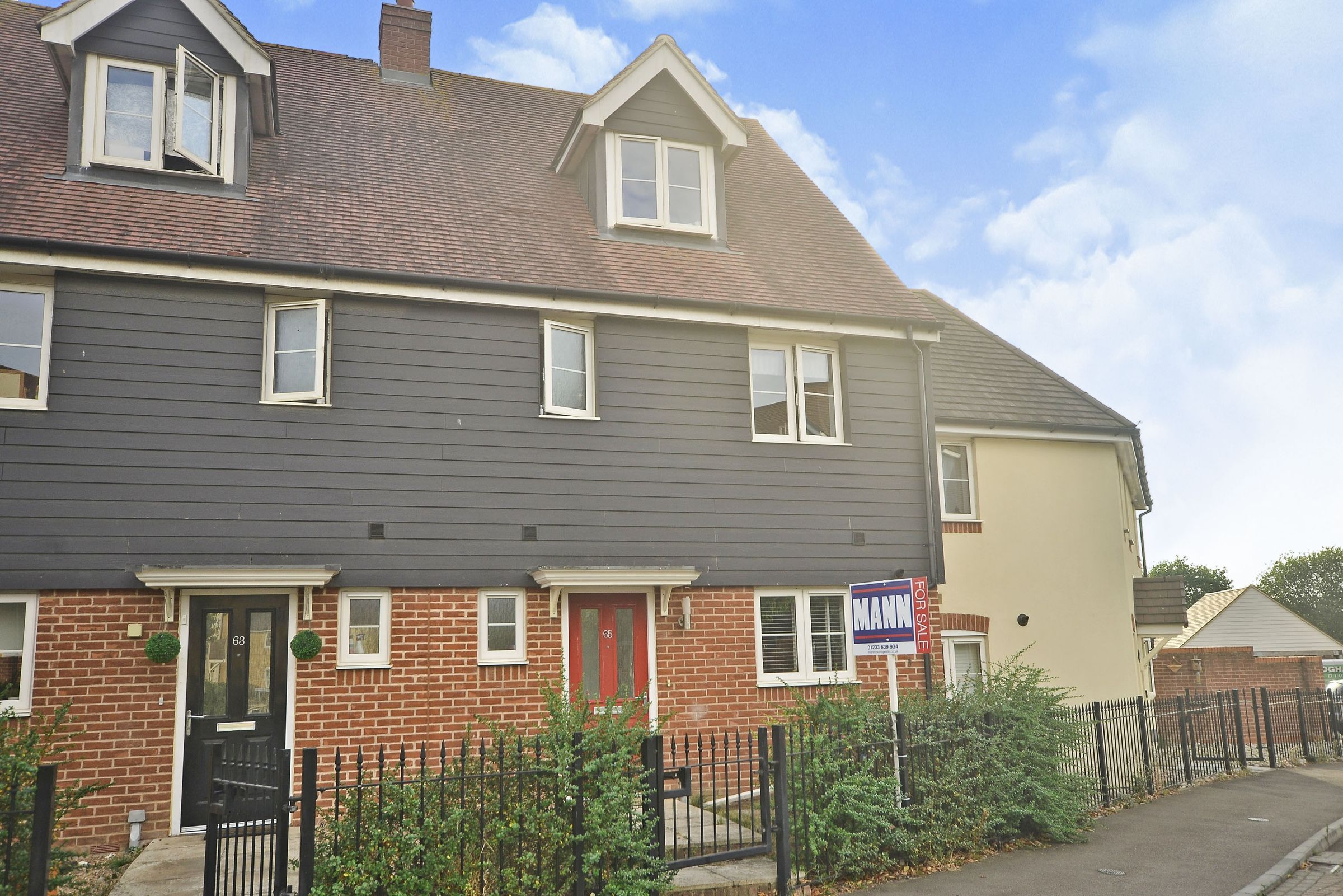 4 bed semidetached house for sale in Ryeland Way, Kingsnorth, Ashford, Kent TN25 Zoopla
