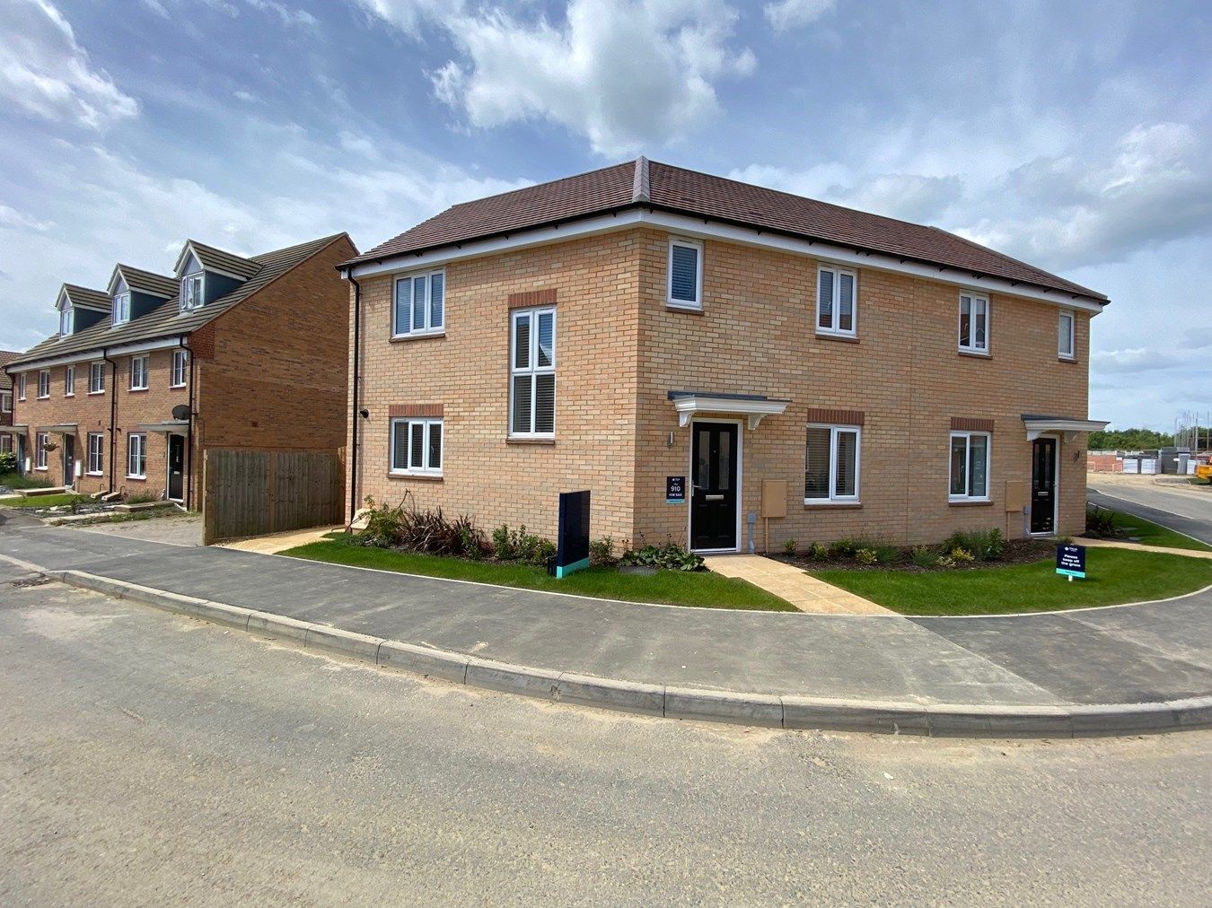 3 bed semidetached house for sale in Fontwell Park Drive, Bourne PE10