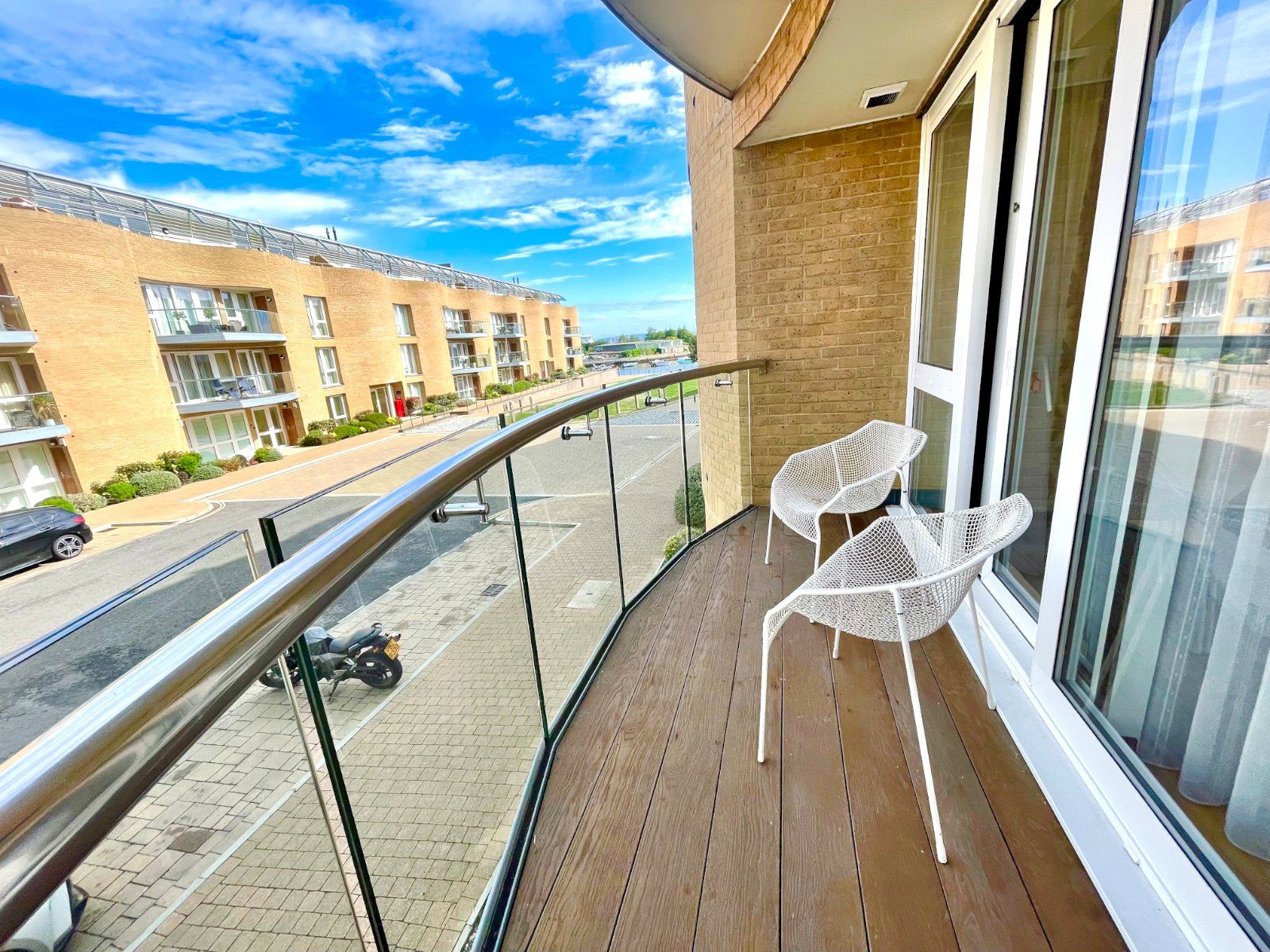 2 bed flat for sale in Almansa Way, Lymington, Hampshire SO41 Zoopla