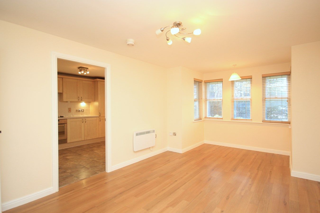 2 bed flat for sale in The Hawthorns, Flitwick MK45 Zoopla
