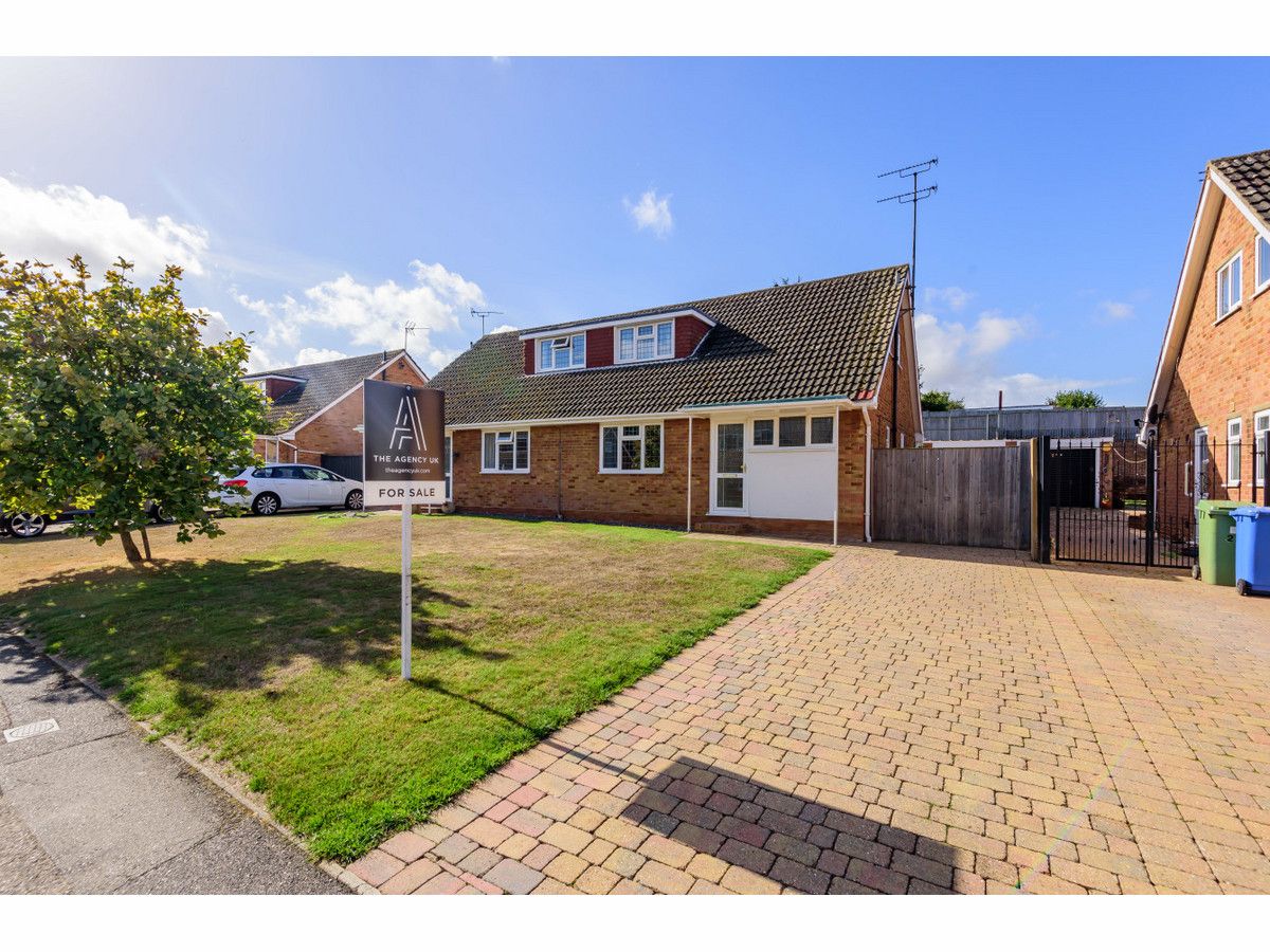 3 bed property for sale in Stanhope Avenue, Sittingbourne ME10 Zoopla