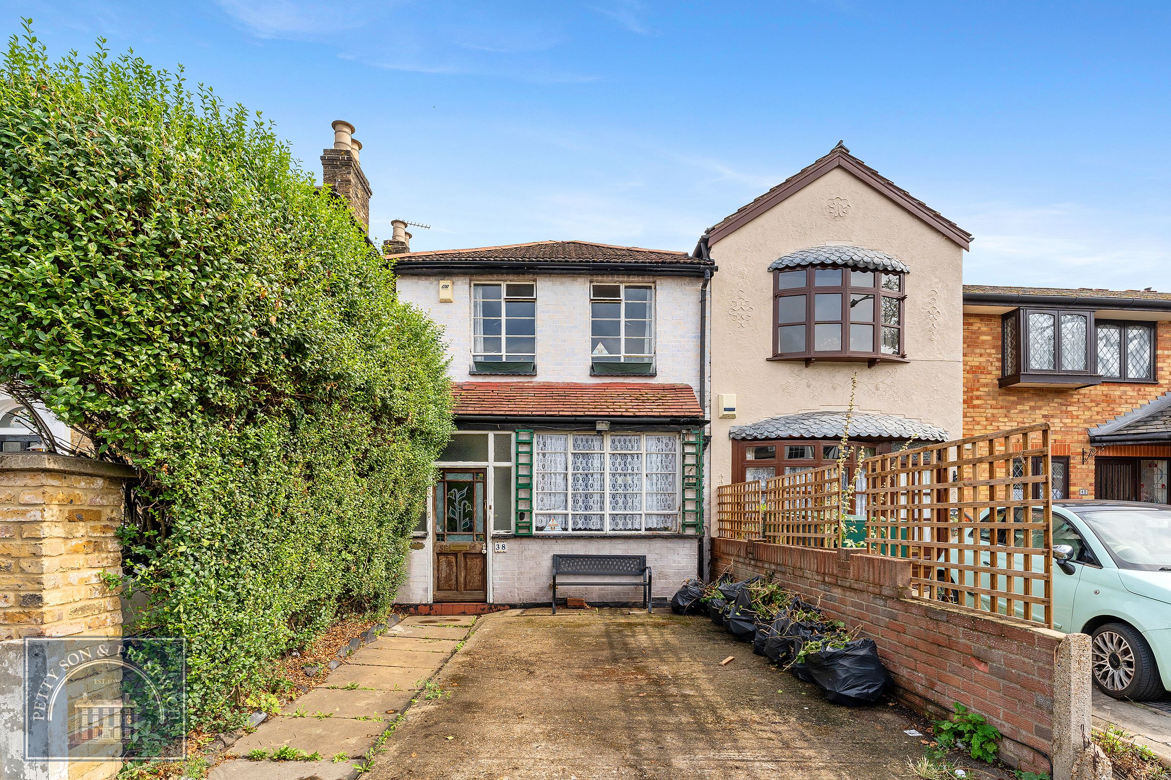 3 bed end terrace house for sale in New Wanstead, London E11 Zoopla