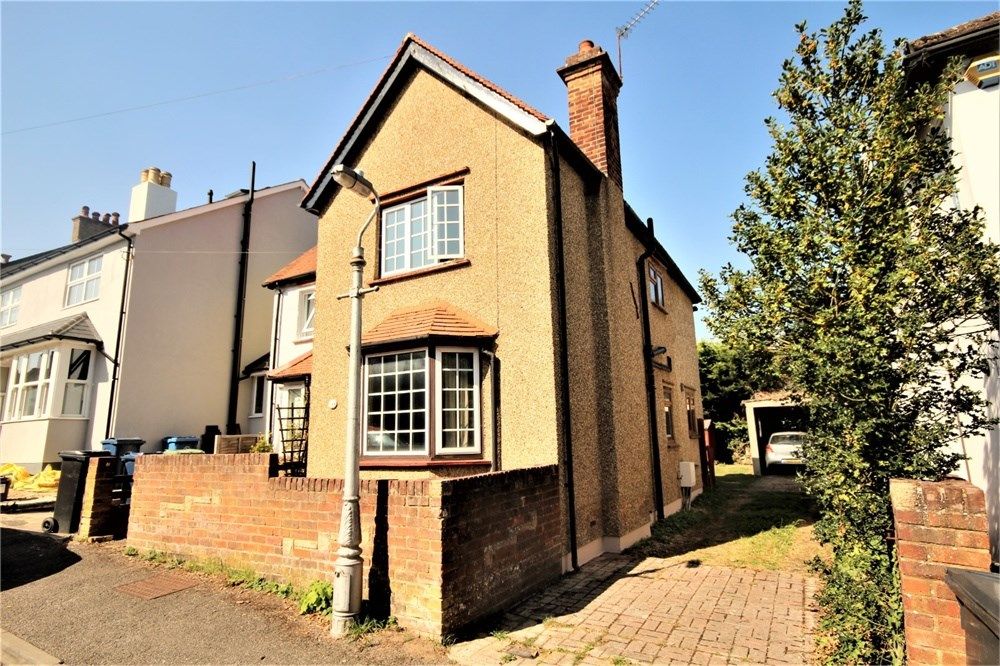 2 bed semidetached house for sale in Orchard Grove, Chalfont St Peter