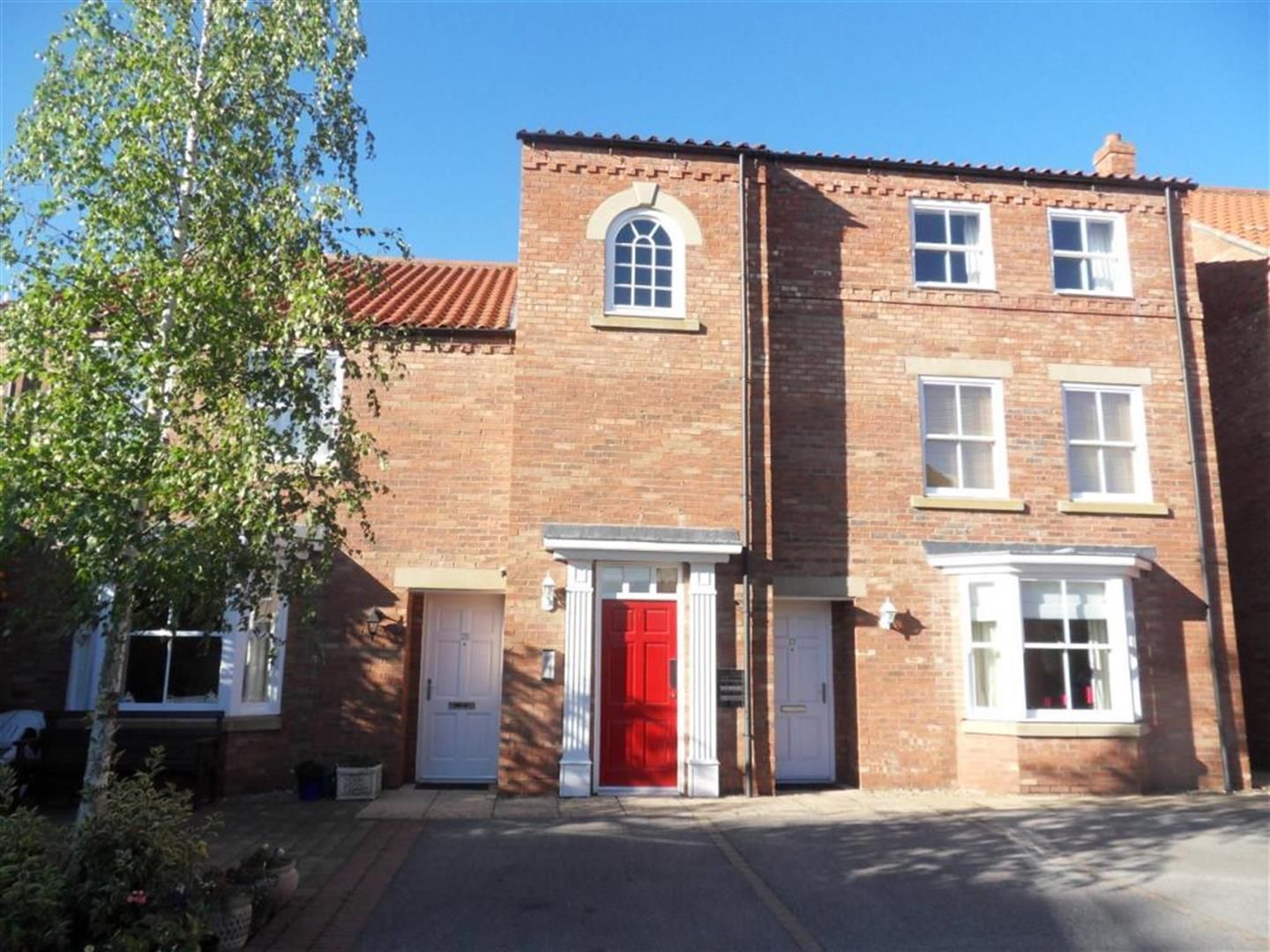 2 bed flat to rent in Wilkinsons Court, Easingwold, York YO61 Zoopla