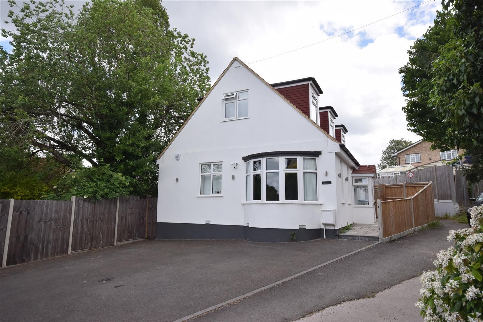 4 bed detached house for sale in Warren Mead, Banstead SM7 Zoopla