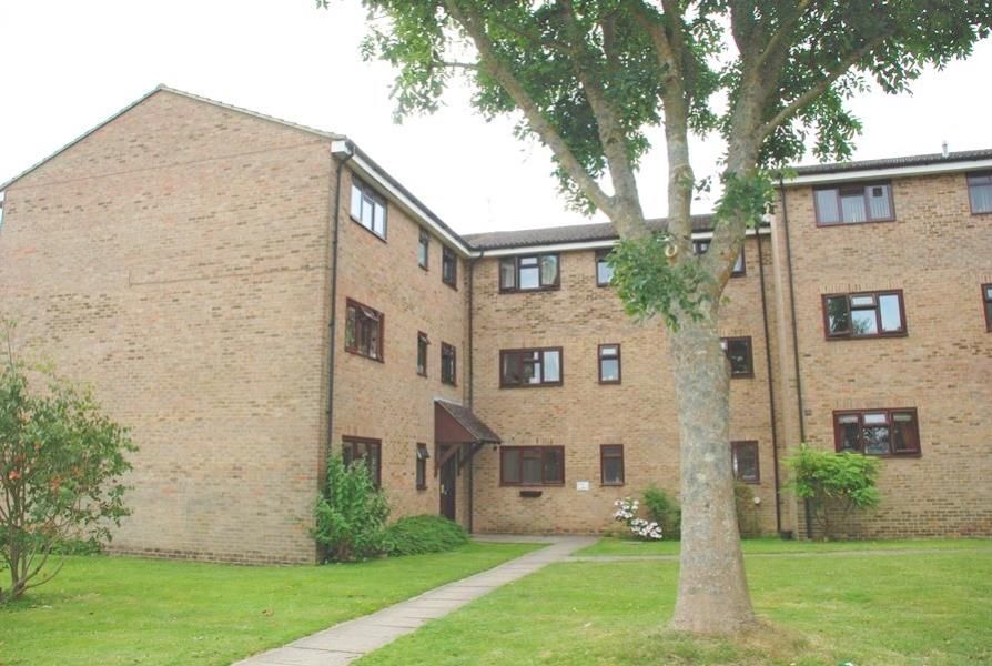 3 bed flat to rent in Ware Court, Kingsway, Burgess Hill, West Sussex RH15 Zoopla