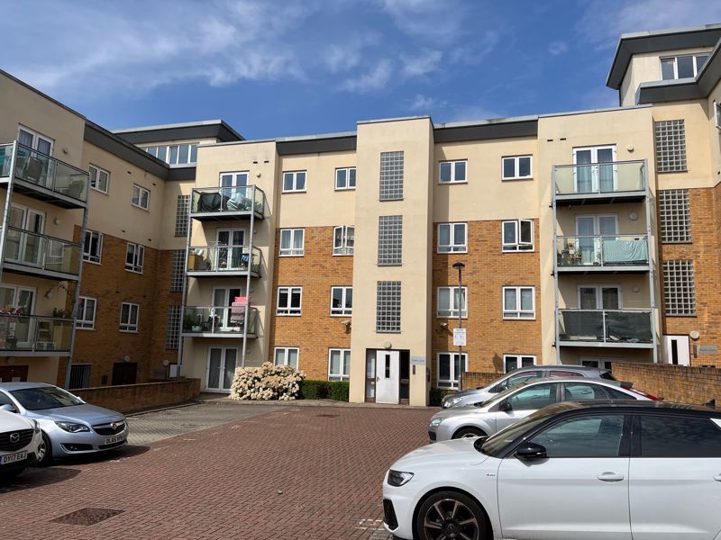 2 bed flat to rent in Todd Close, Borehamwood WD6 Zoopla