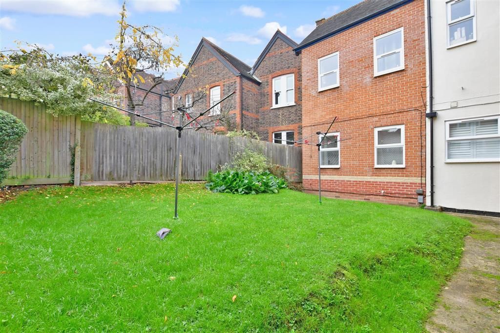 Studio for sale in The Drive, Tonbridge, Kent TN9 Zoopla