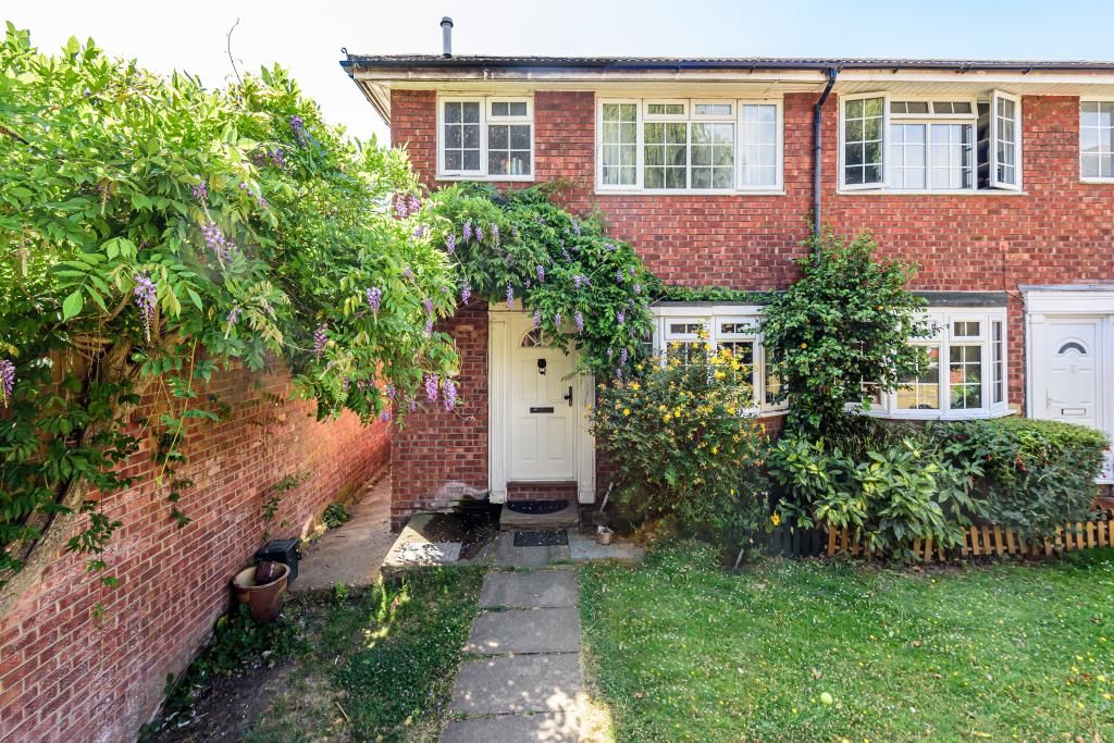 3 bed semidetached house for sale in Fairlawns, Lower Sunbury TW16