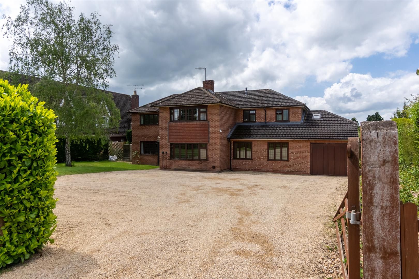 5 bed detached house for sale in Binton Road, Welford On Avon