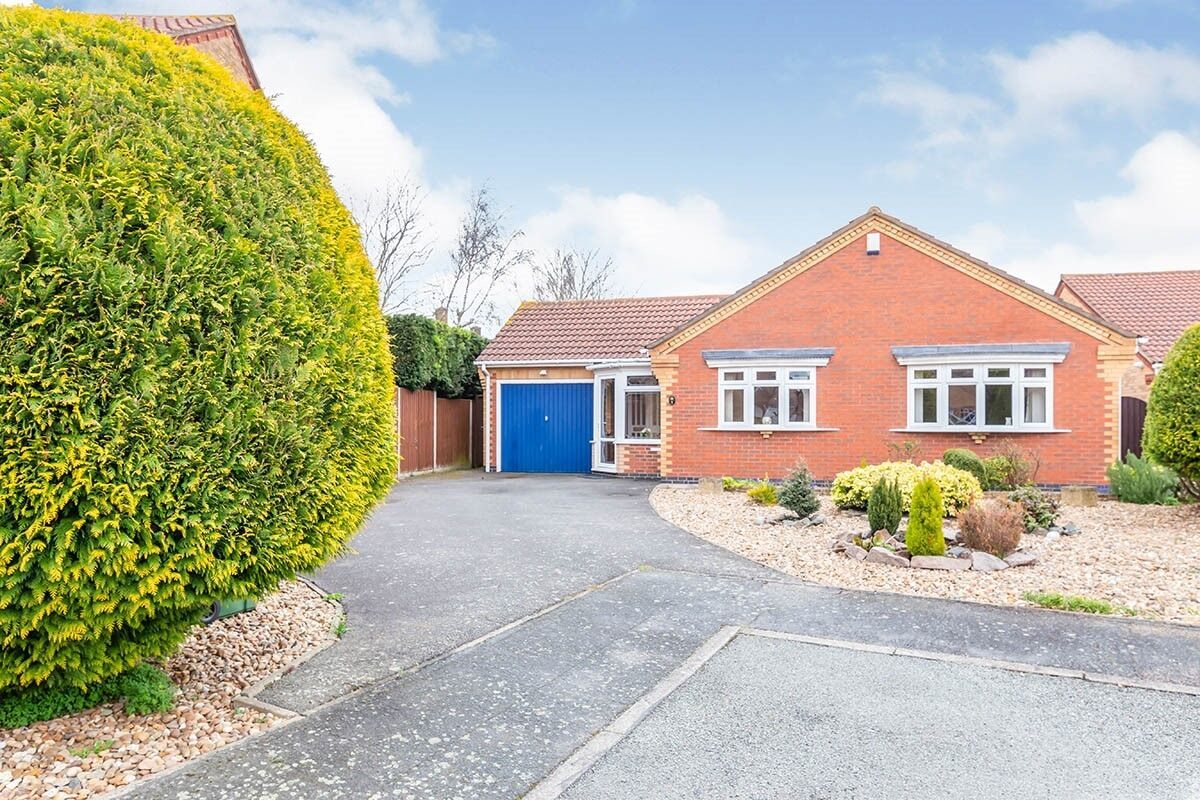 2 bed bungalow for sale in Turner Close, Quorn, Loughborough LE12 Zoopla