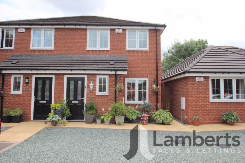 3 bed semidetached house for sale in Railway Close, Studley B80 Zoopla