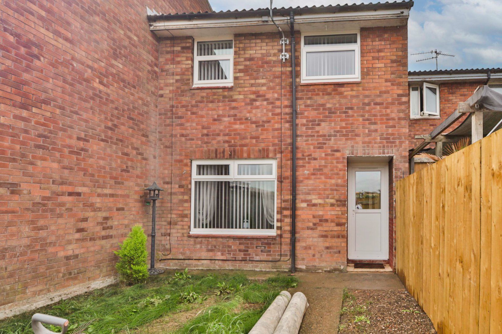 3 bed terraced house for sale in Curlew Close, Bransholme, Hull HU7
