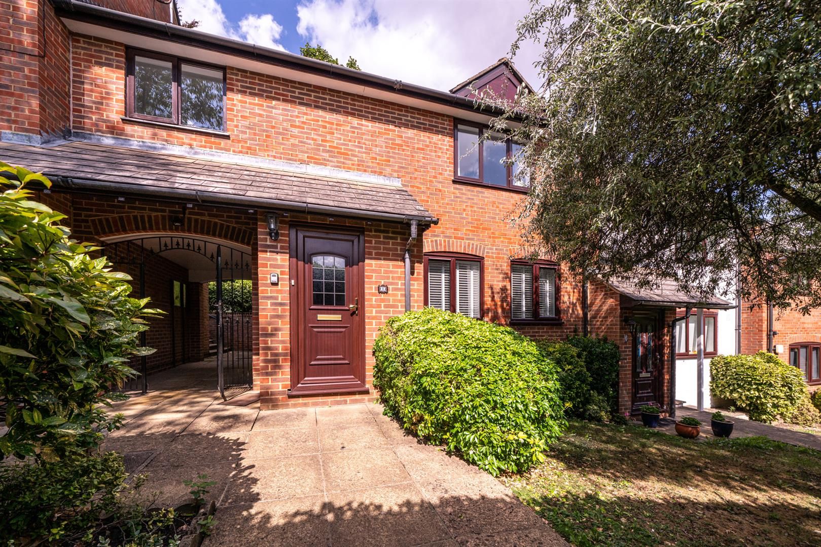 2 bed flat for sale in Bury Green, Hemel Hempstead, Hertfordshire HP1