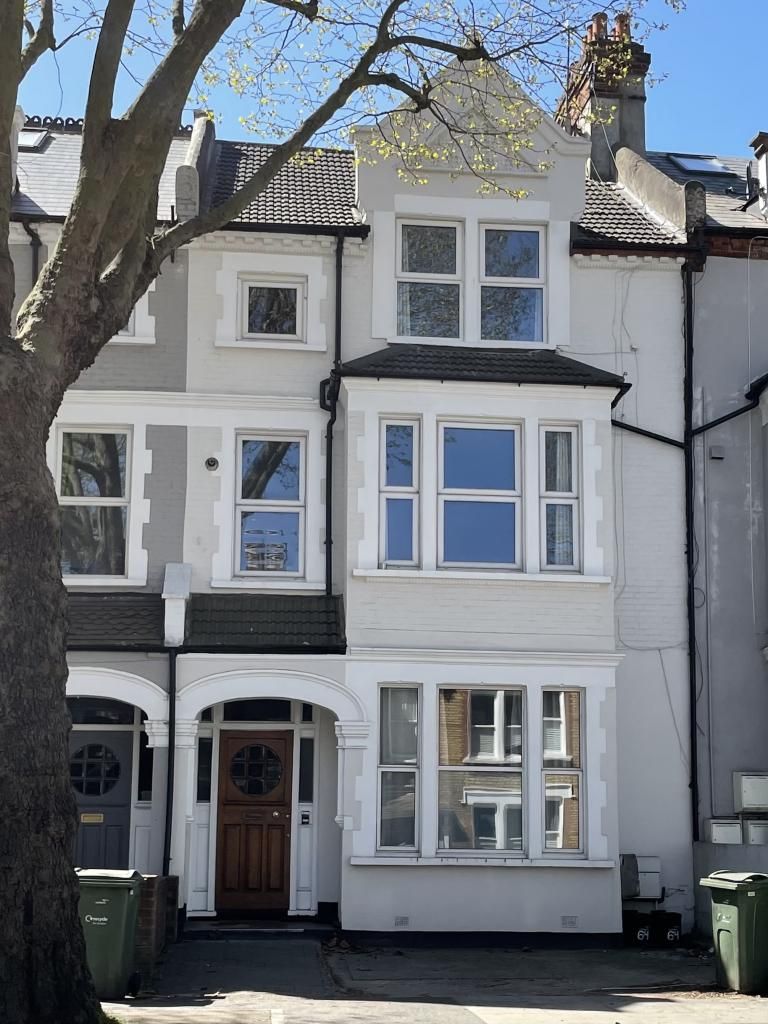 4 bed block of flats to rent in Cavendish Road, London SW12 Zoopla