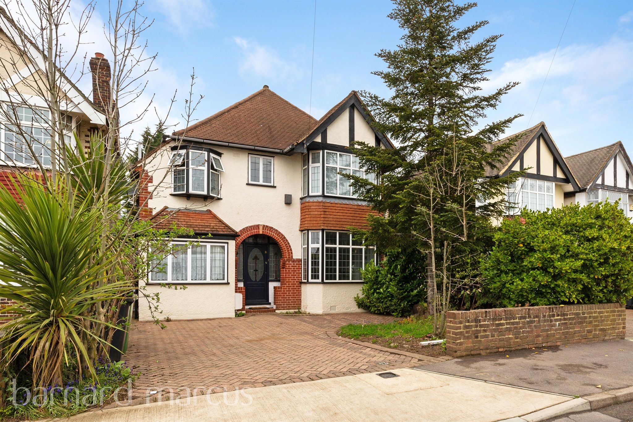 4 bed detached house for sale in Romney Road, Old Malden, Worcester