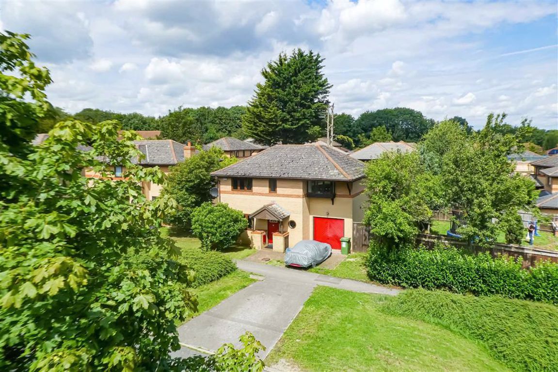 4 bed detached house for sale in Lloyds, Coffee Hall, Milton Keynes