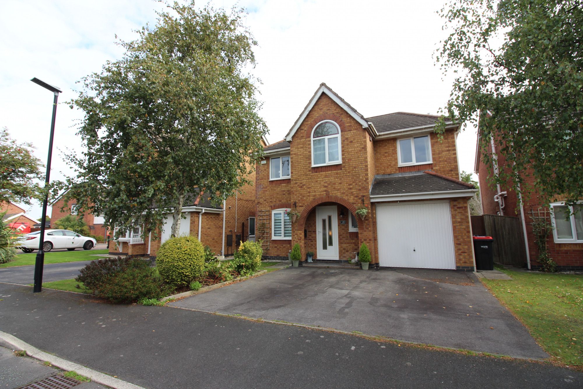 4 bed detached house for sale in Plainmoor Drive, Cleveleys FY5 Zoopla