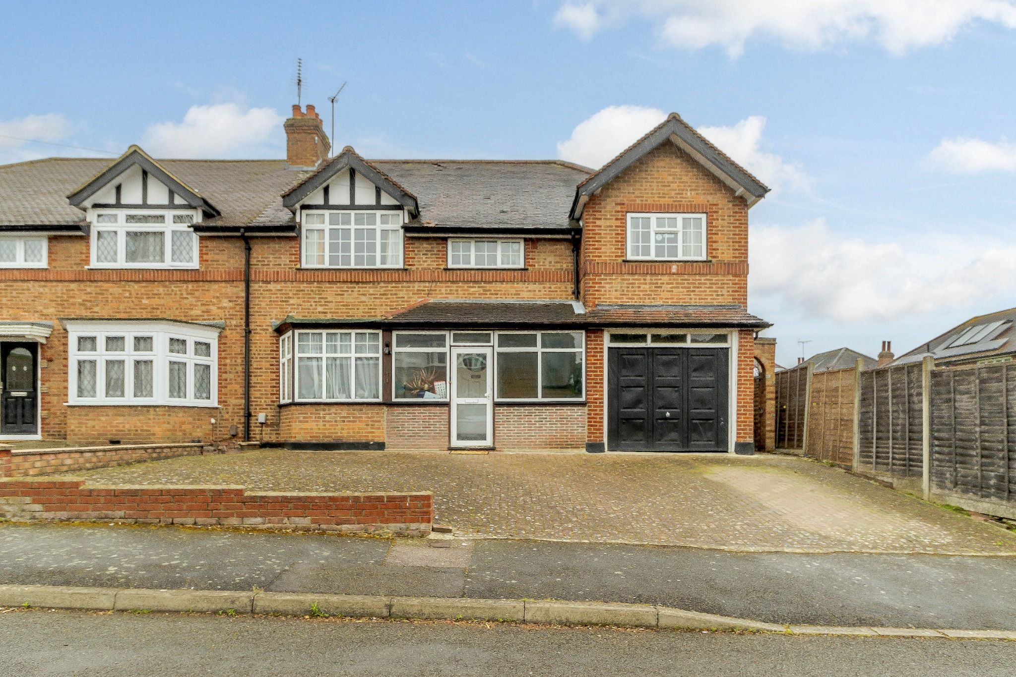 4 bed semidetached house for sale in Colchester Drive, Pinner HA5 Zoopla
