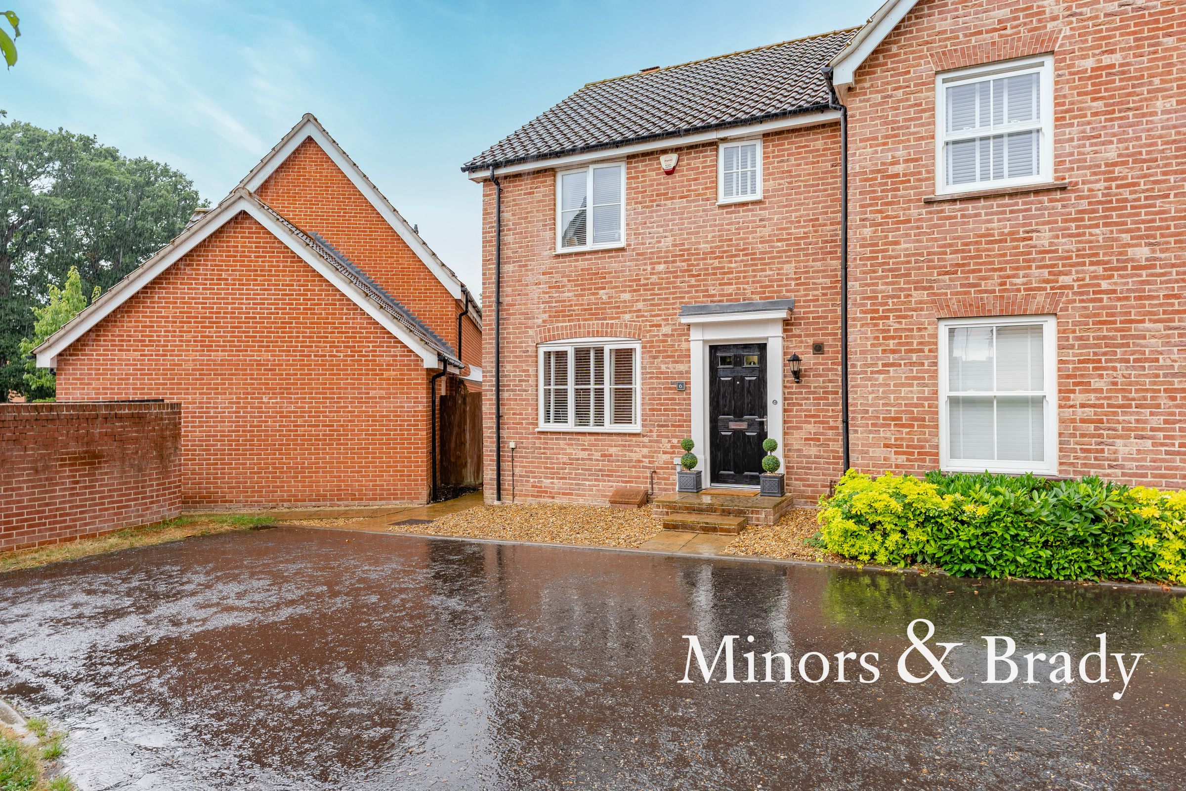 3 bed semidetached house for sale in CozensWiley Road, Little