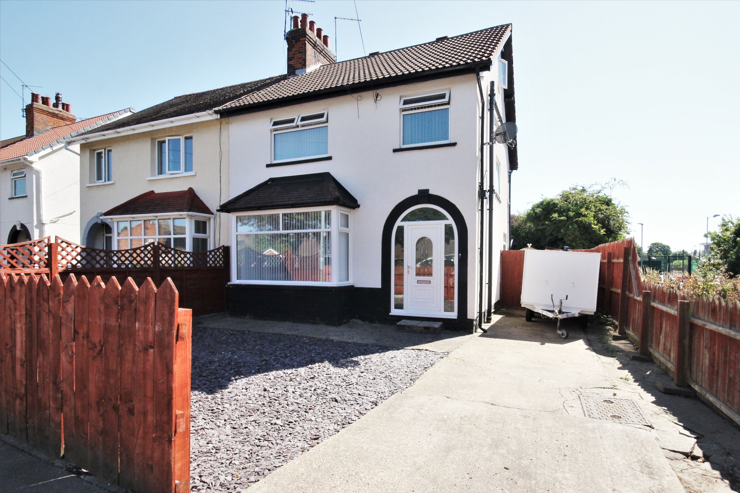3 bed semidetached house for sale in Anlaby Park Road South, Hull HU4