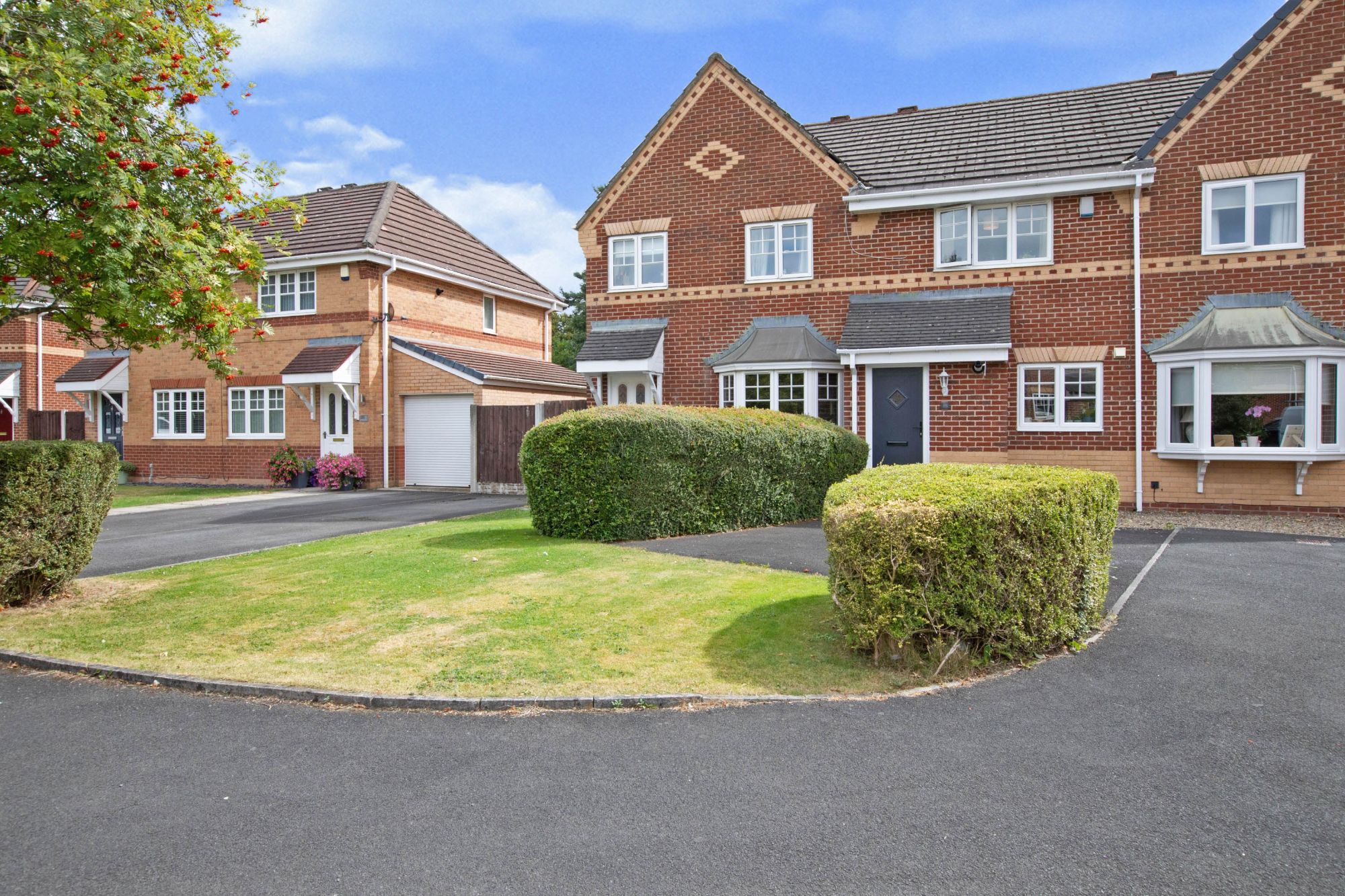 2 bed terraced house for sale in Fryer Close, Penwortham, Preston PR1