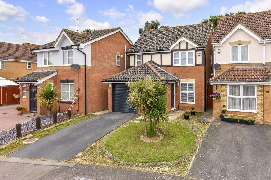 3 bed detached house for sale in Long Acres Drive, Irthlingborough, Northants NN9 Zoopla